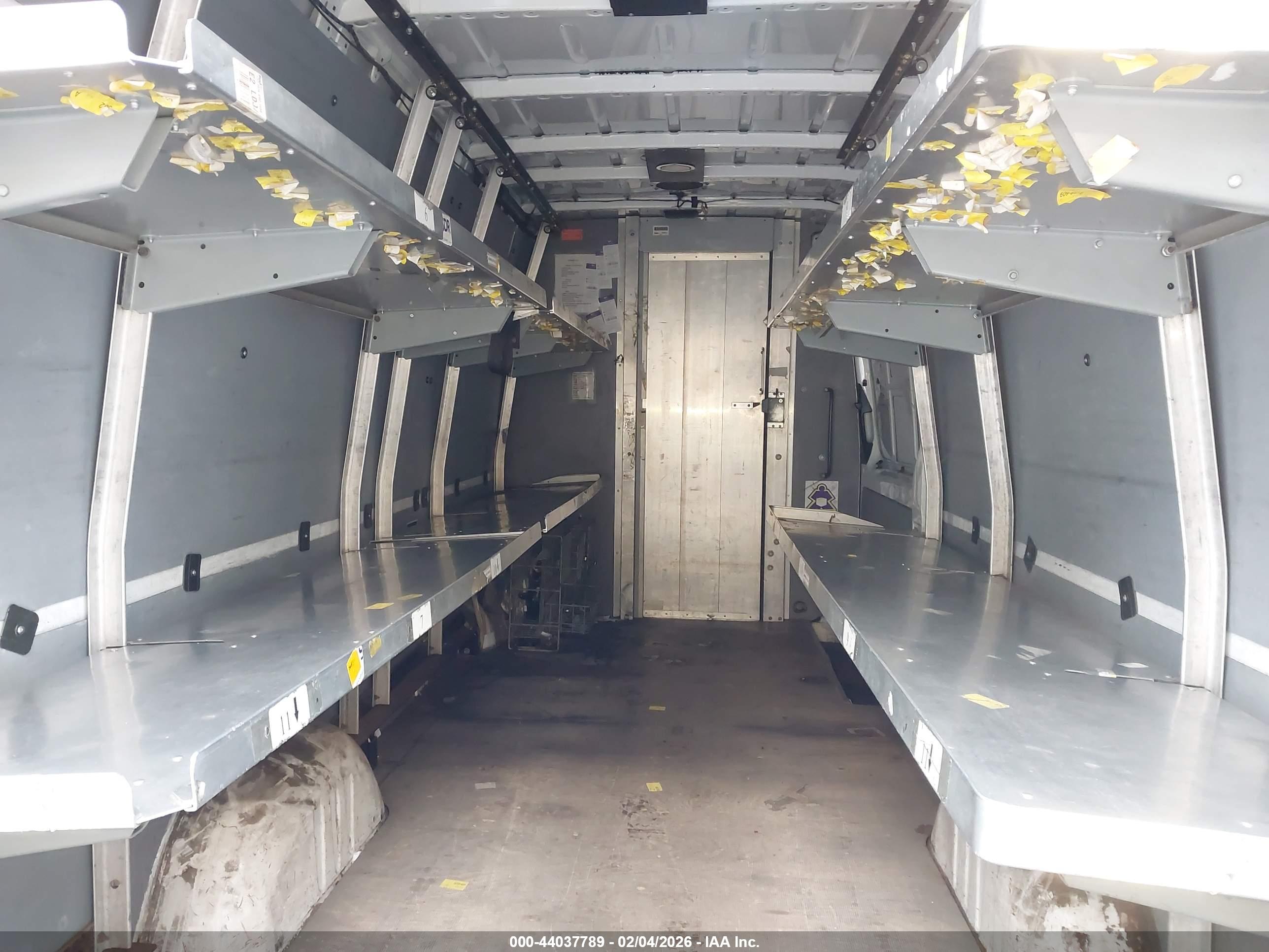 MERCEDES-BENZ SPRINTER image 8