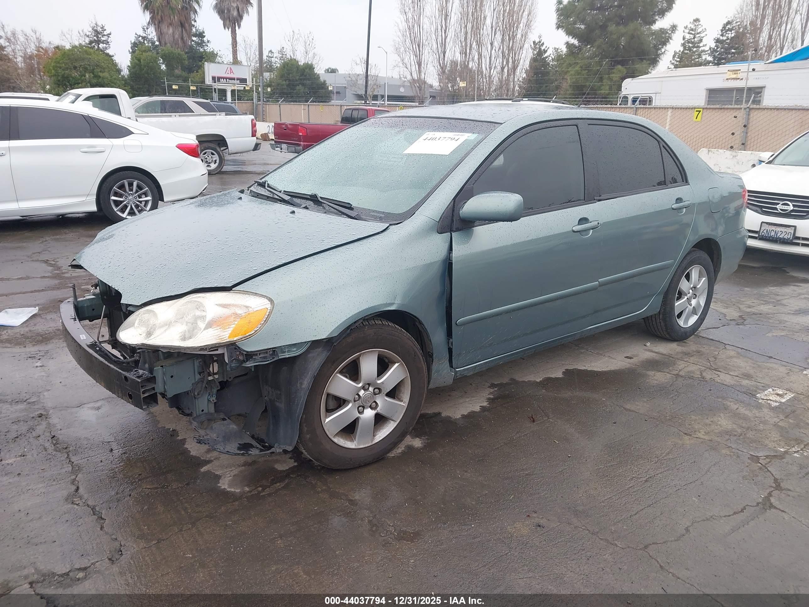 TOYOTA COROLLA image 2