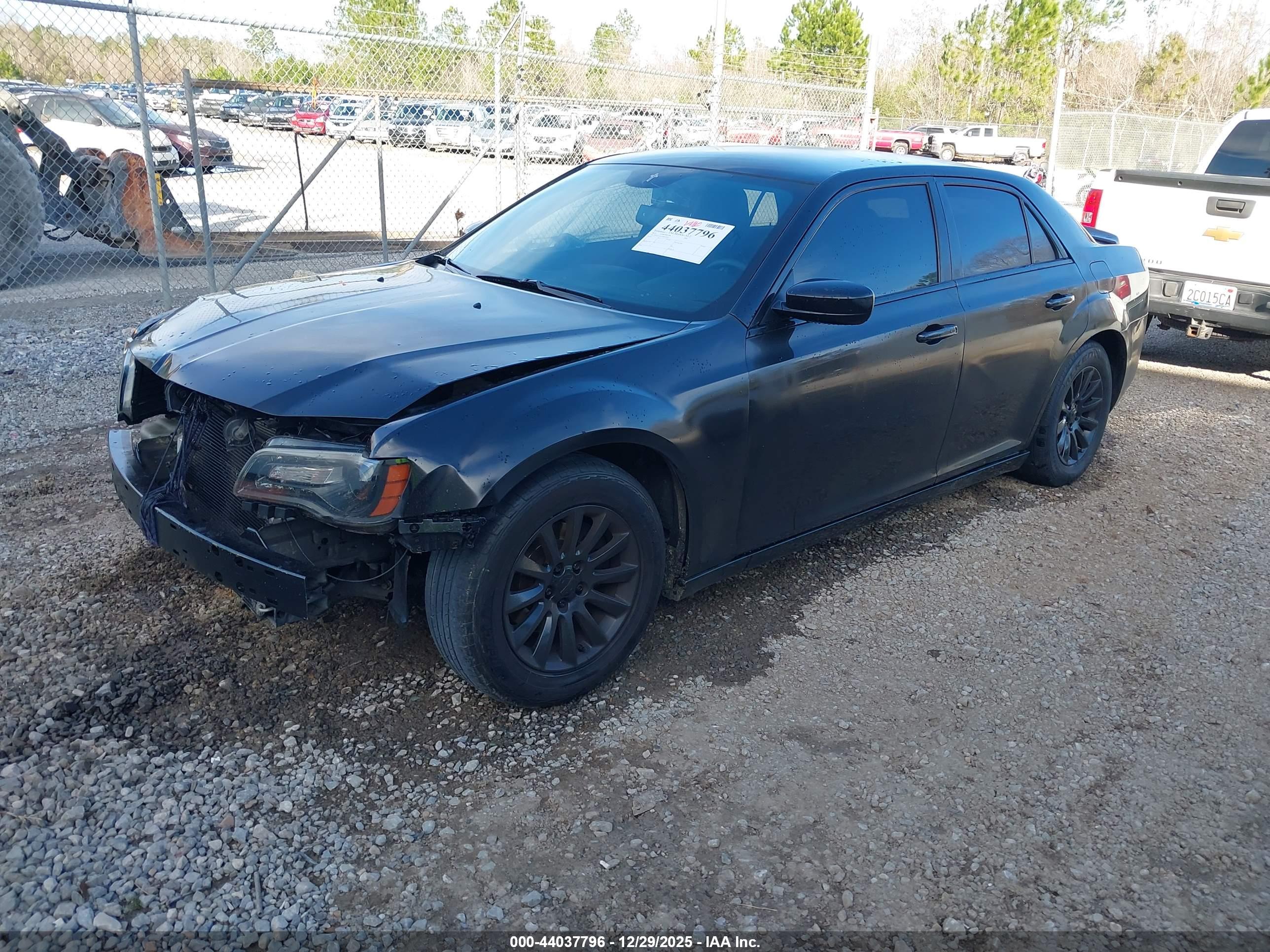 CHRYSLER 300 image 2