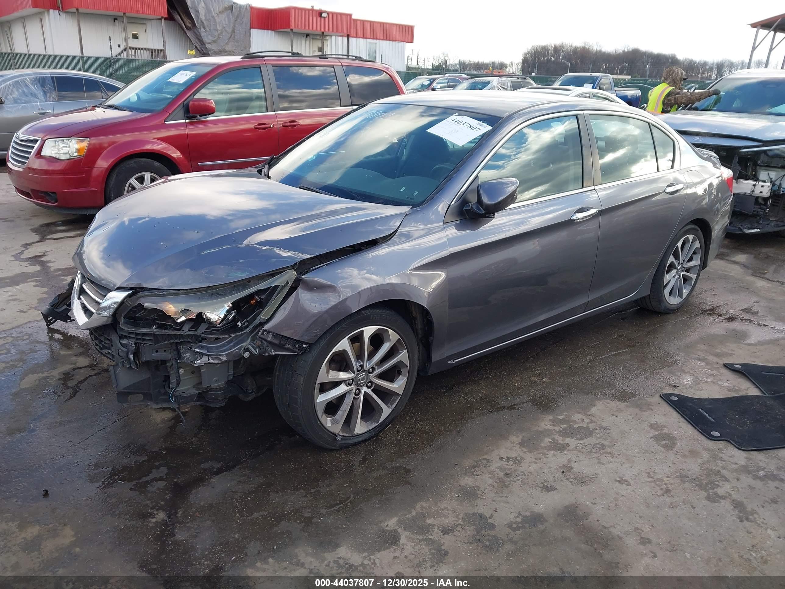 HONDA ACCORD image 2