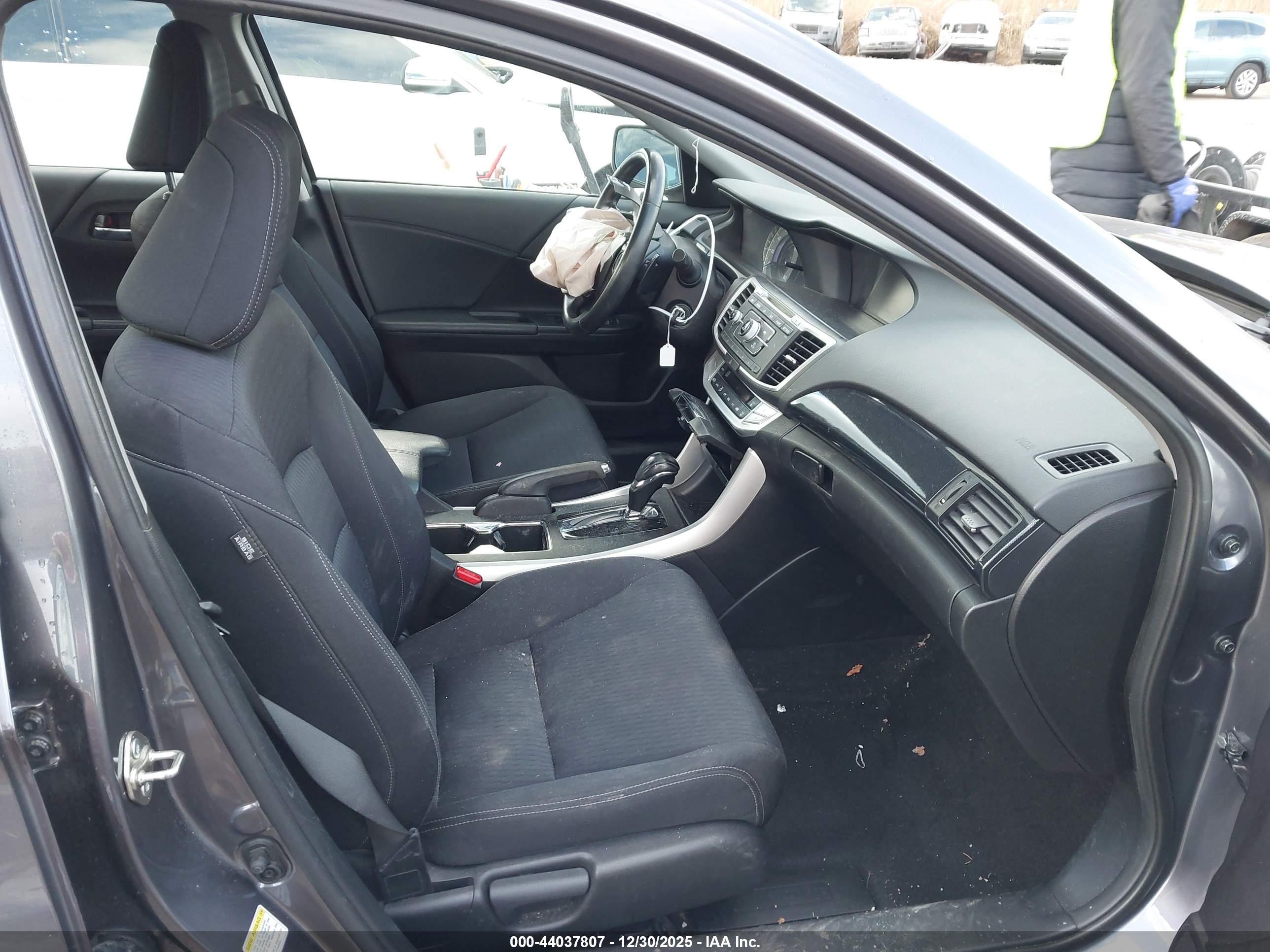 HONDA ACCORD image 5