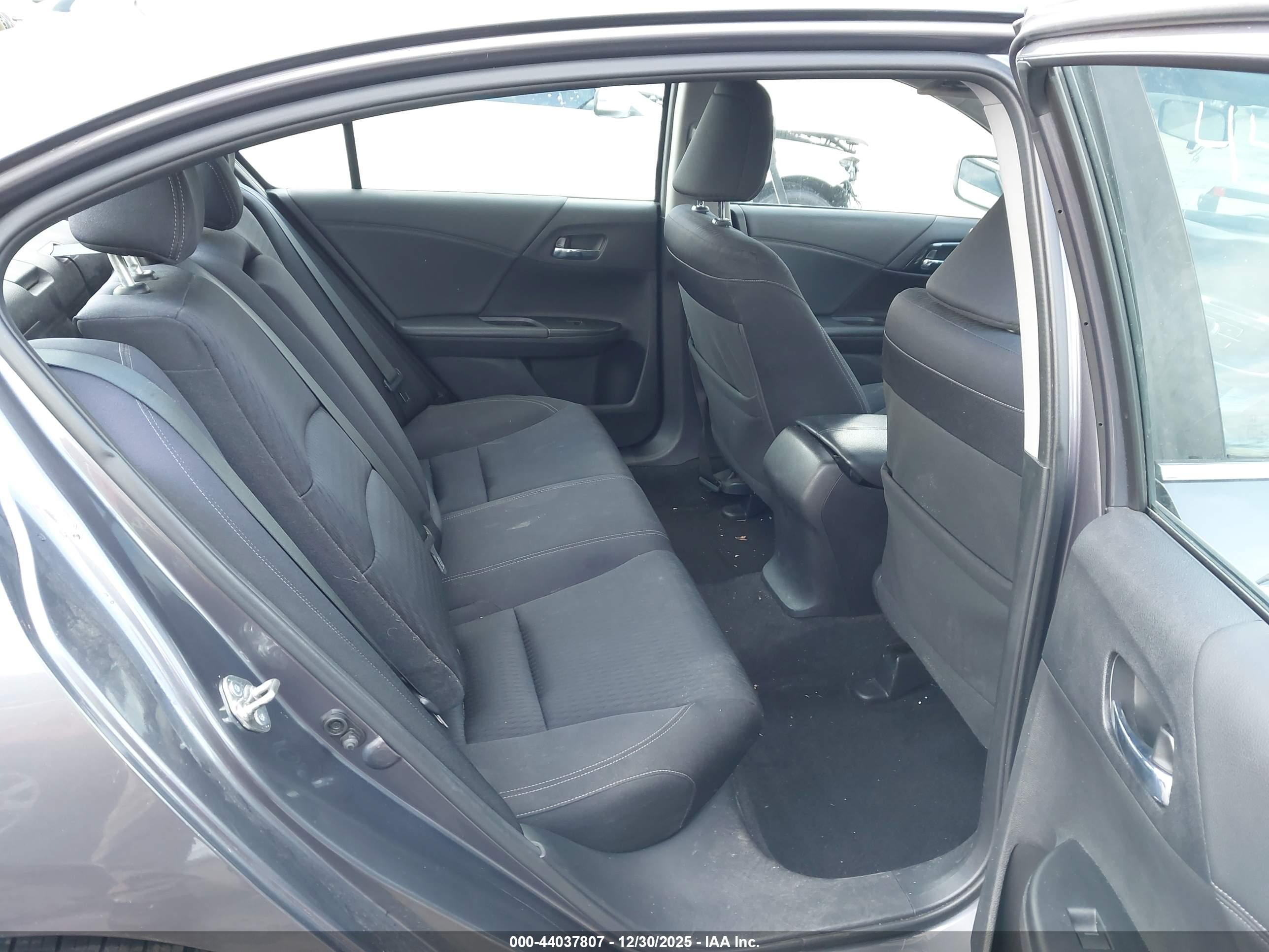 HONDA ACCORD image 8