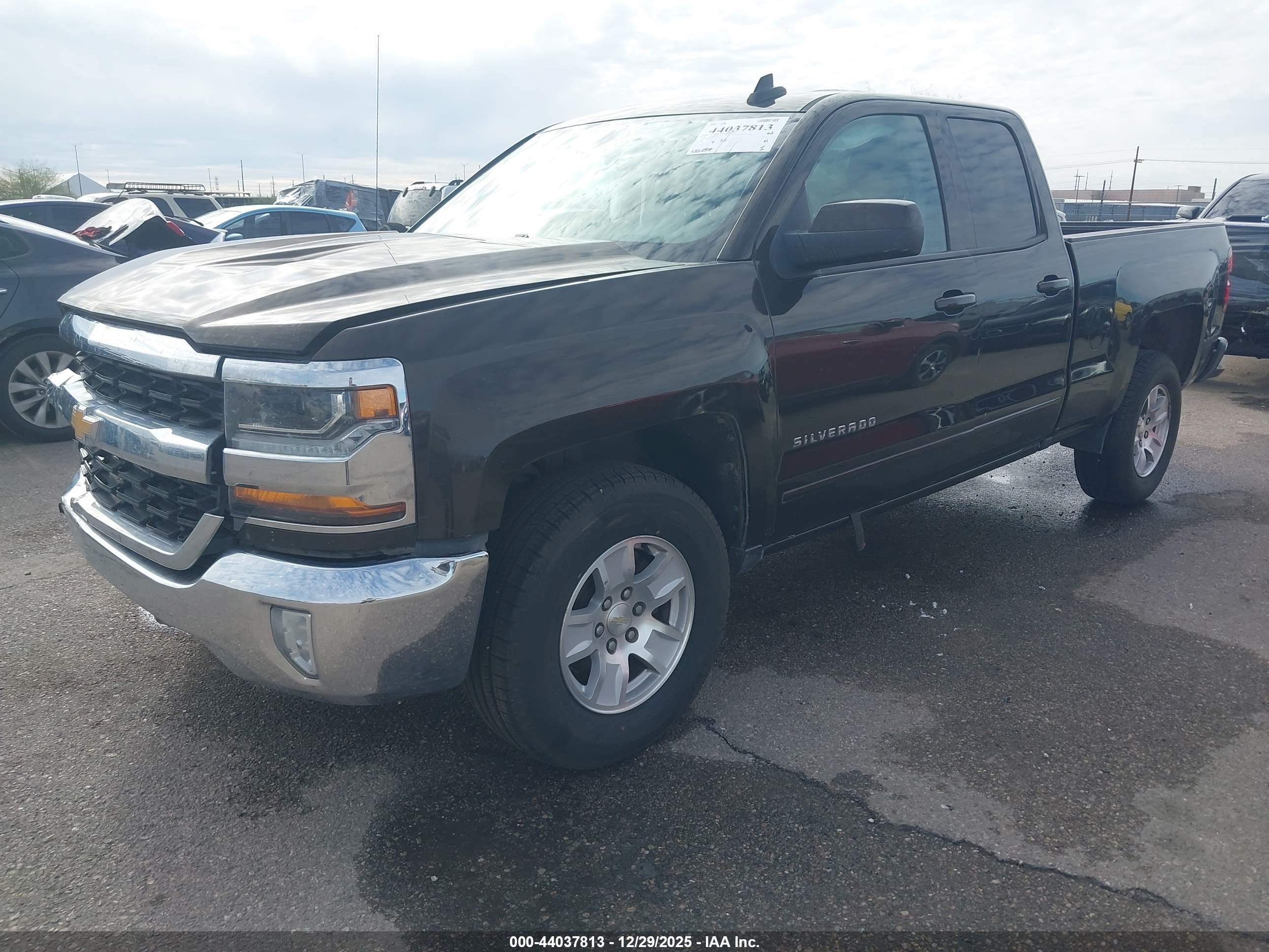 CHEVROLET SILVERADO image 2