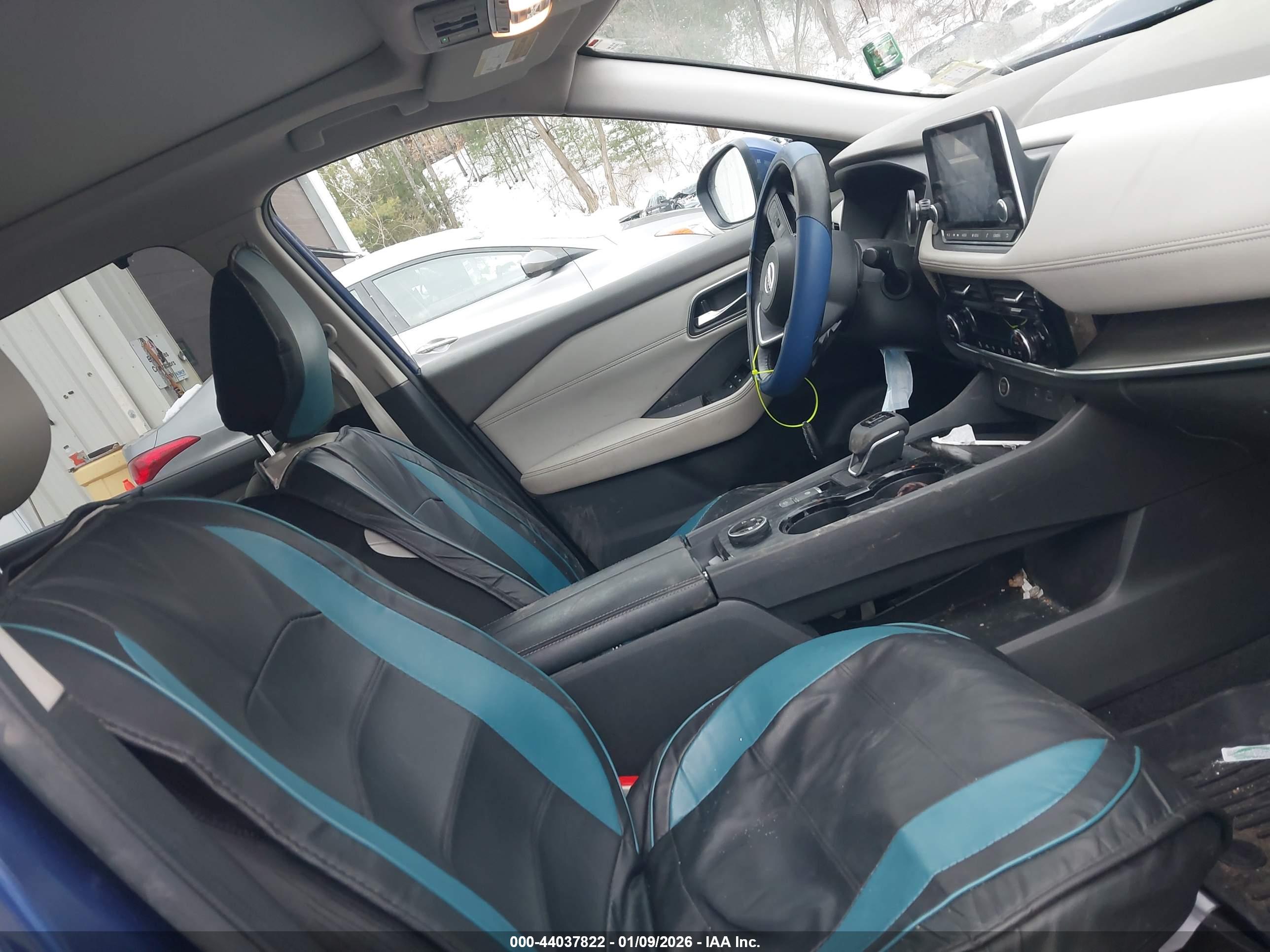 NISSAN ROGUE image 5