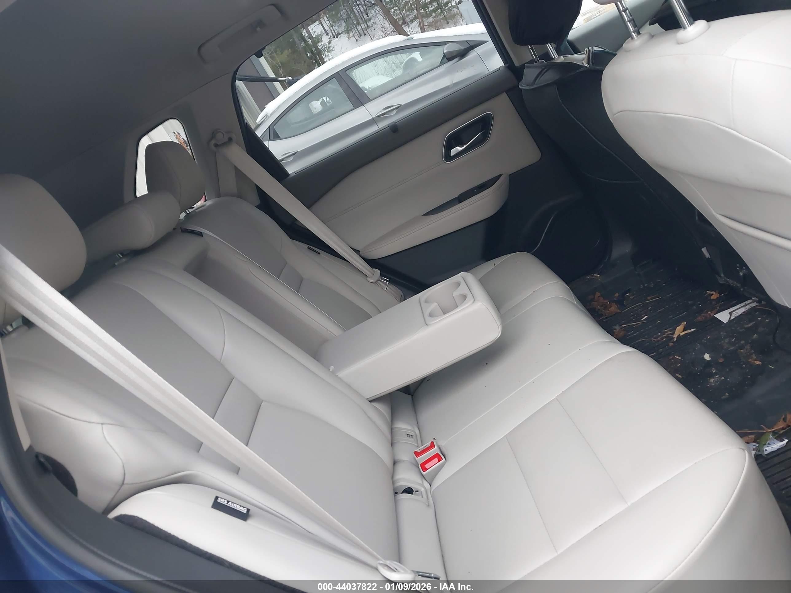 NISSAN ROGUE image 8