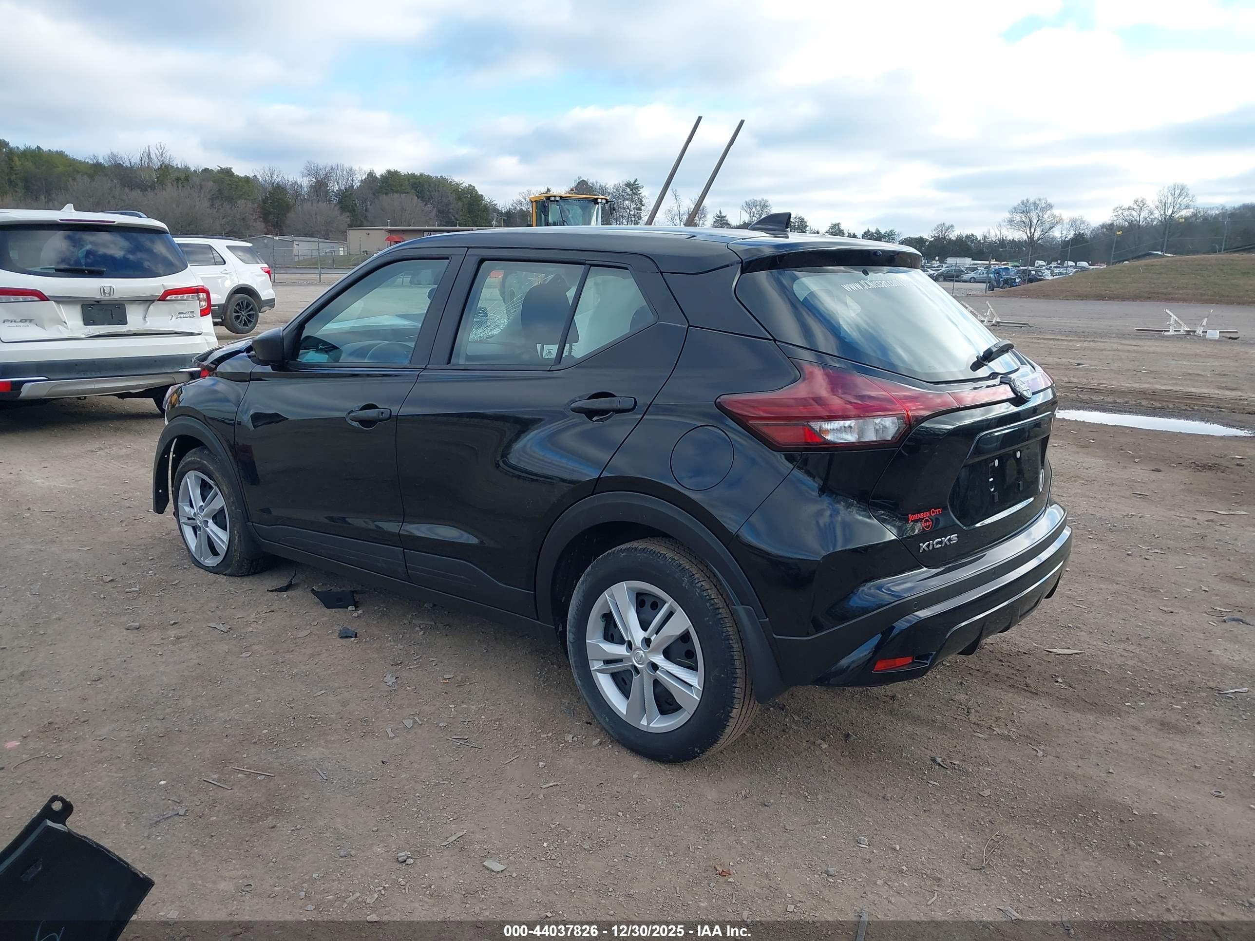NISSAN KICKS image 3