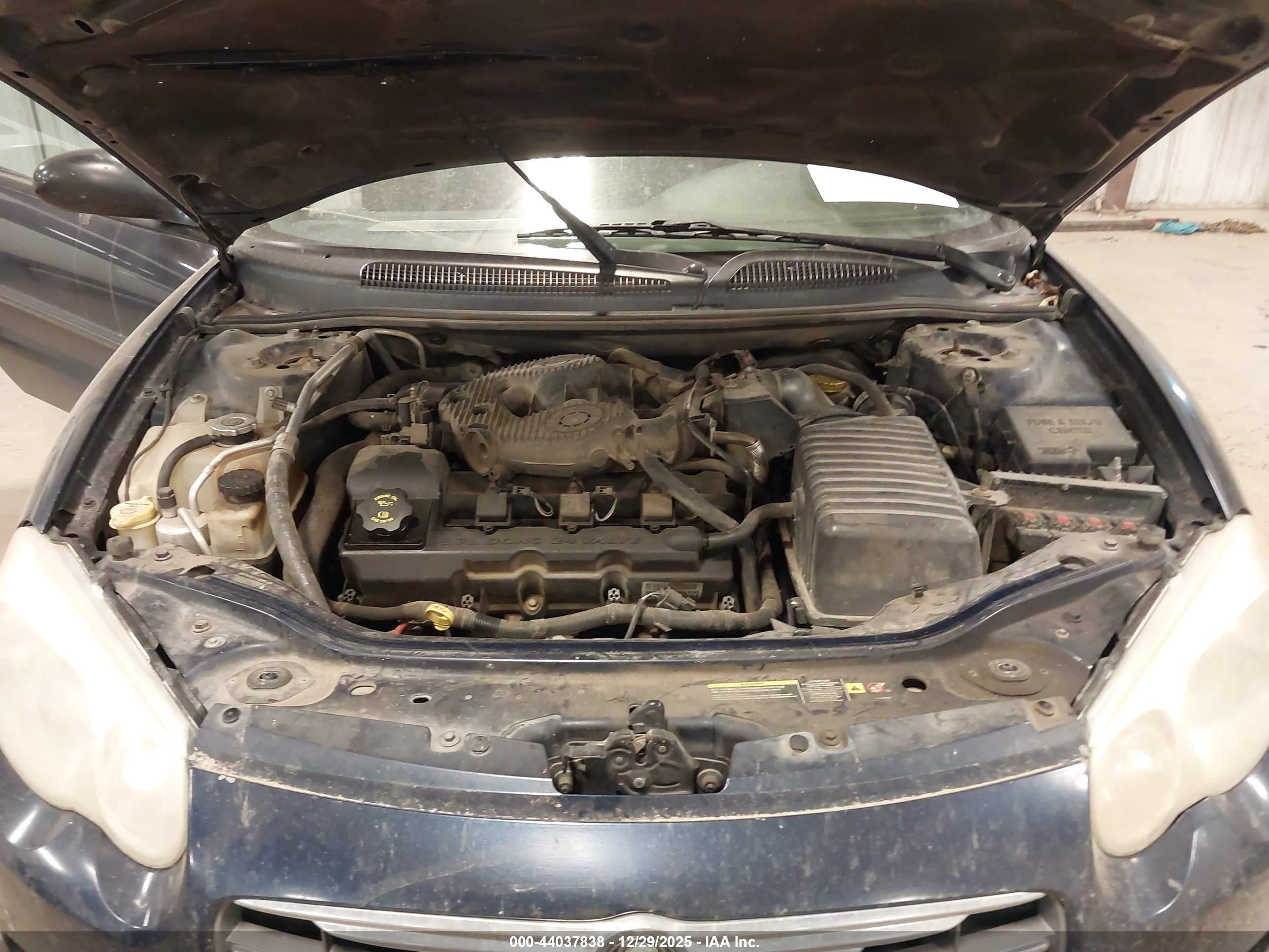 CHRYSLER SEBRING image 10