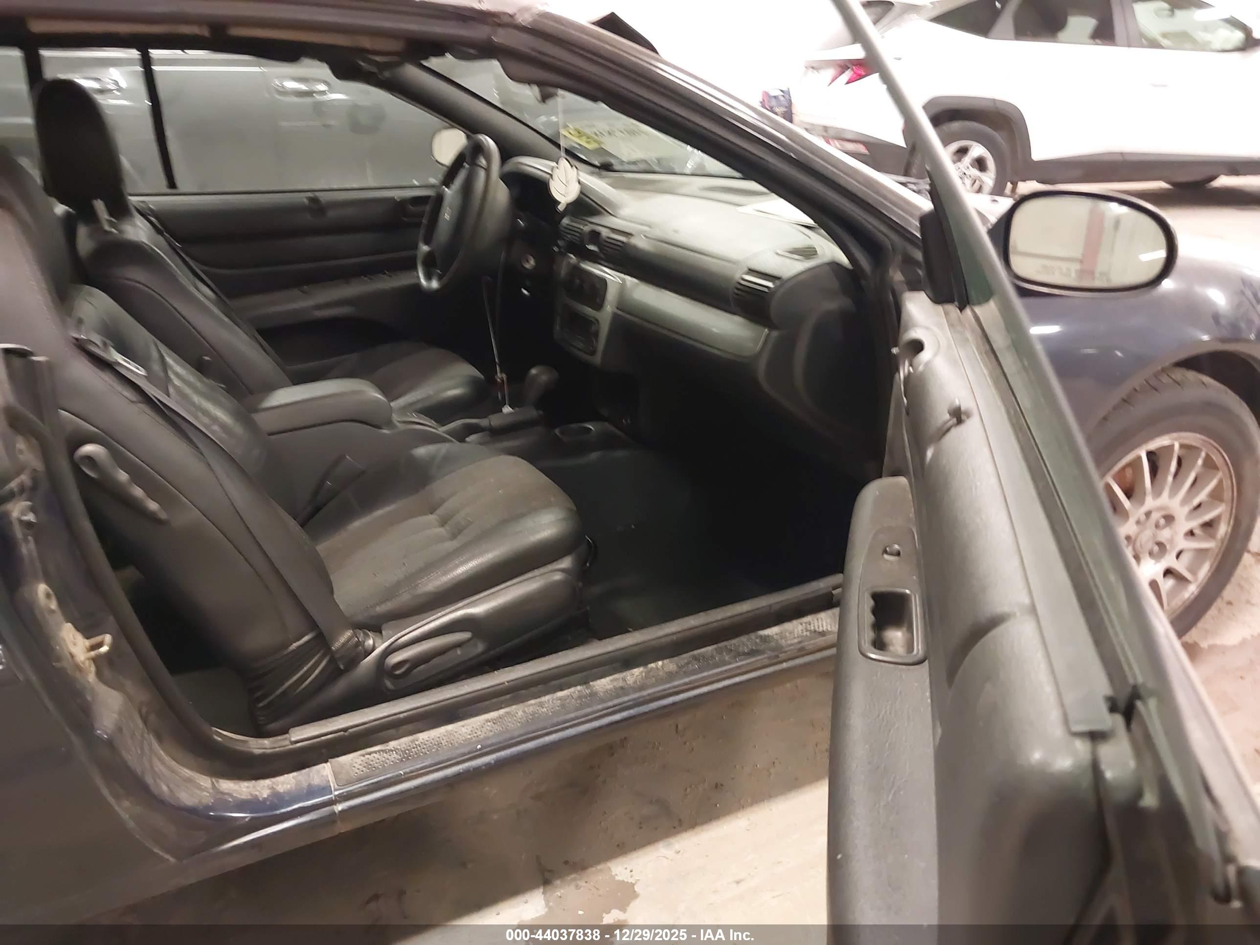 CHRYSLER SEBRING image 5