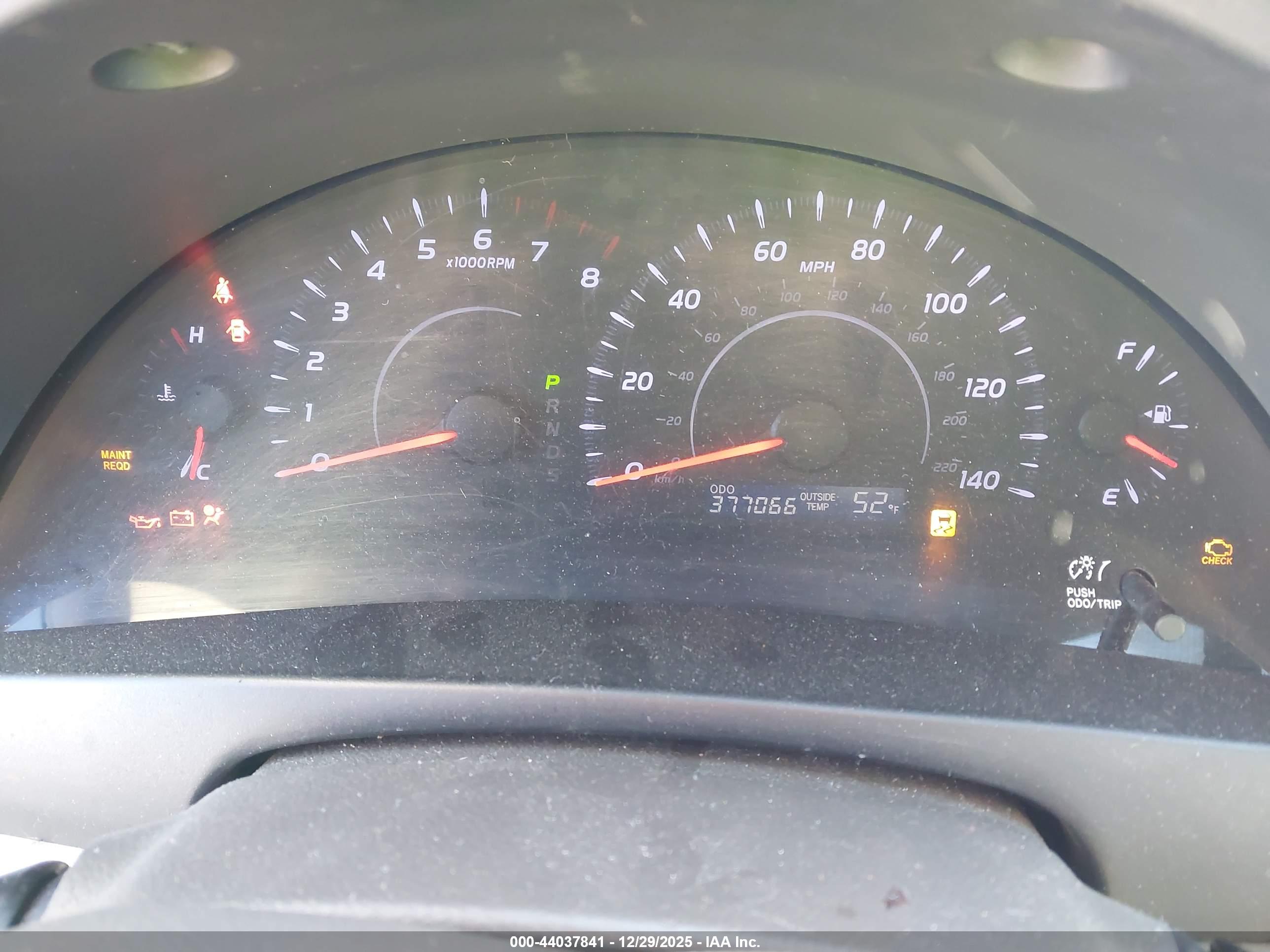 TOYOTA CAMRY image 7