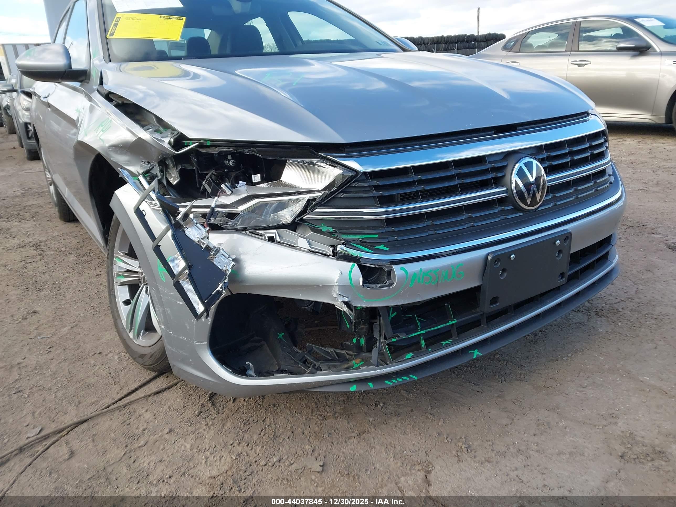 VOLKSWAGEN JETTA image 6