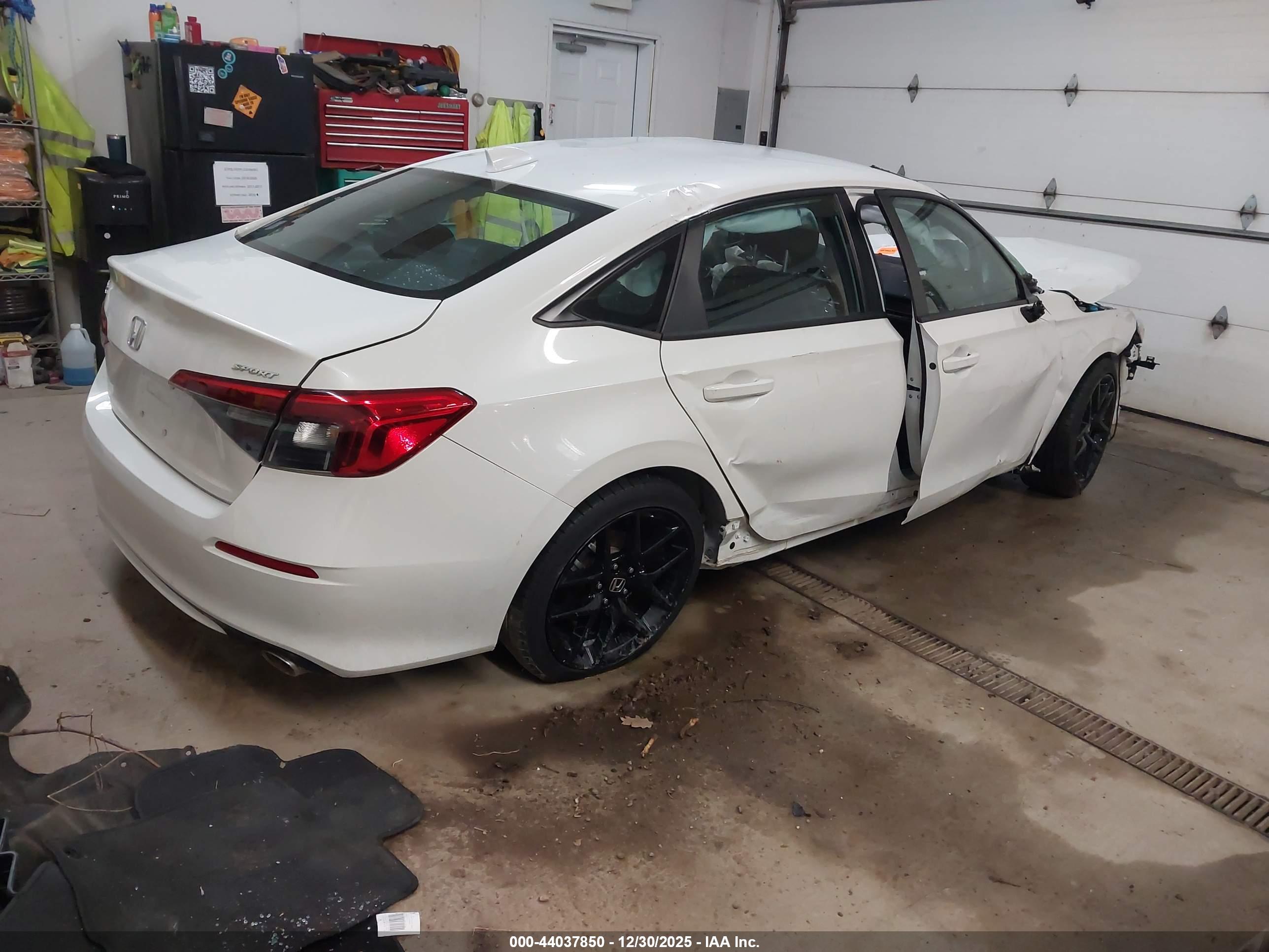 HONDA CIVIC image 4