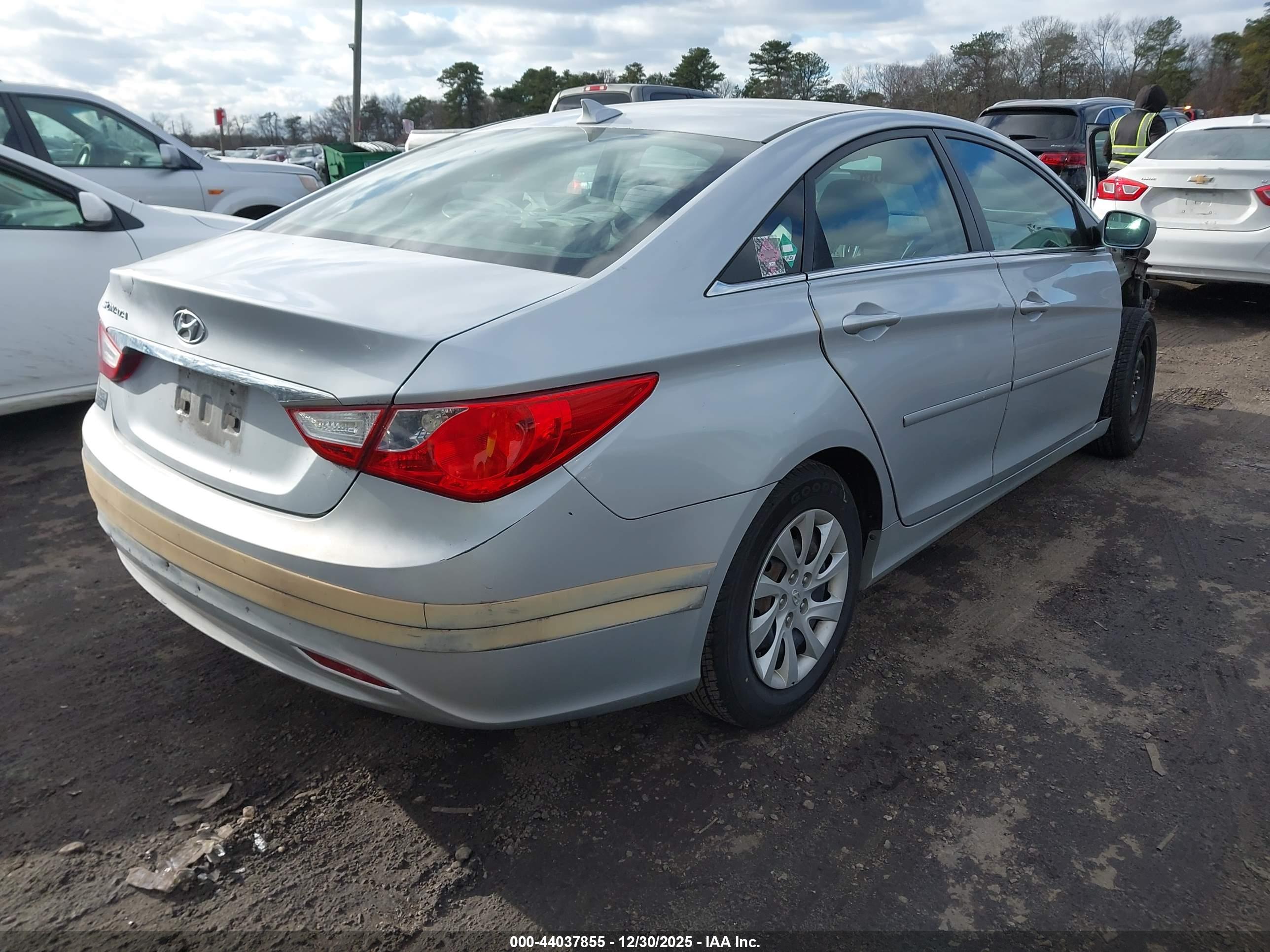 HYUNDAI SONATA image 4