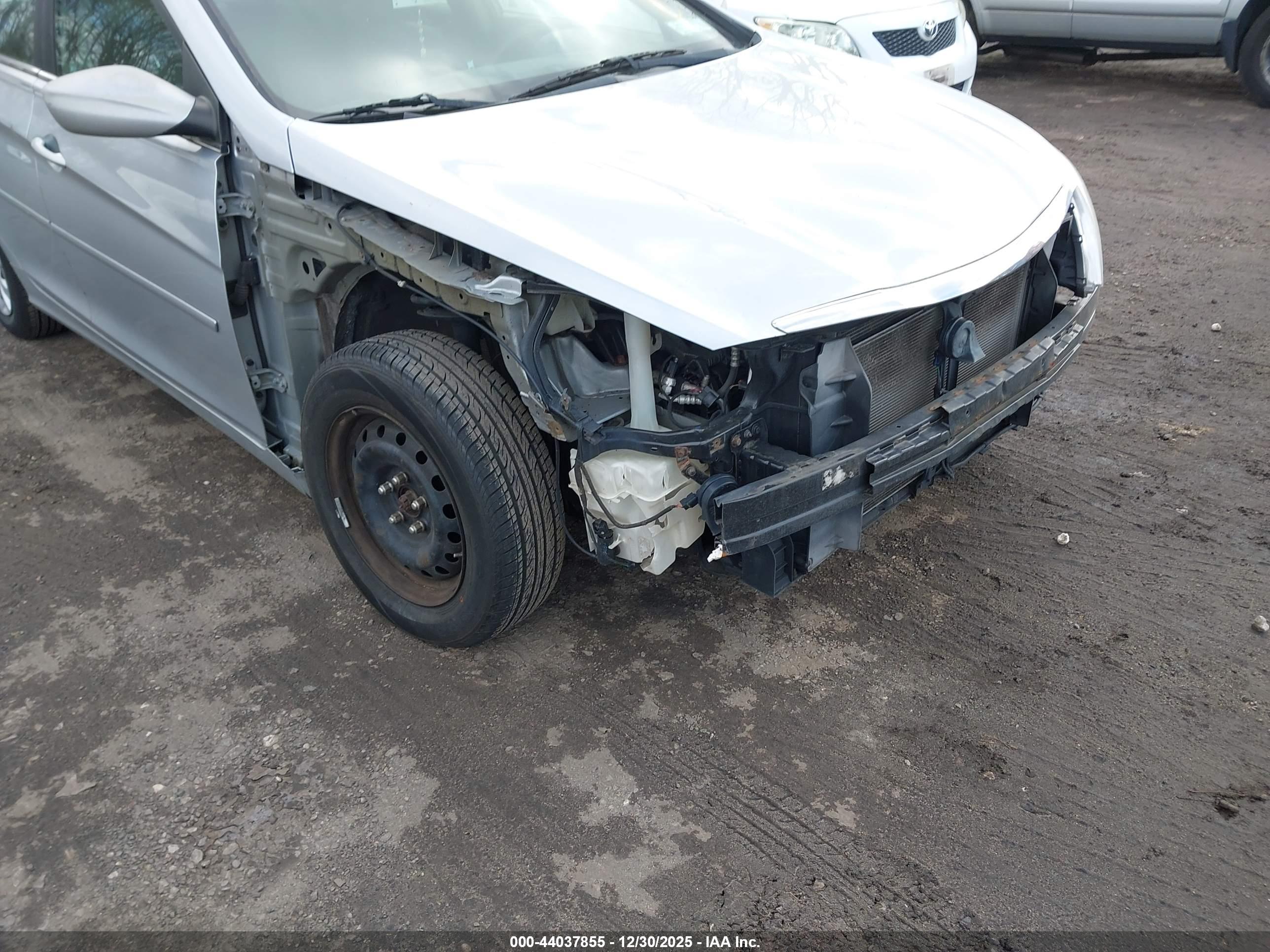 HYUNDAI SONATA image 6