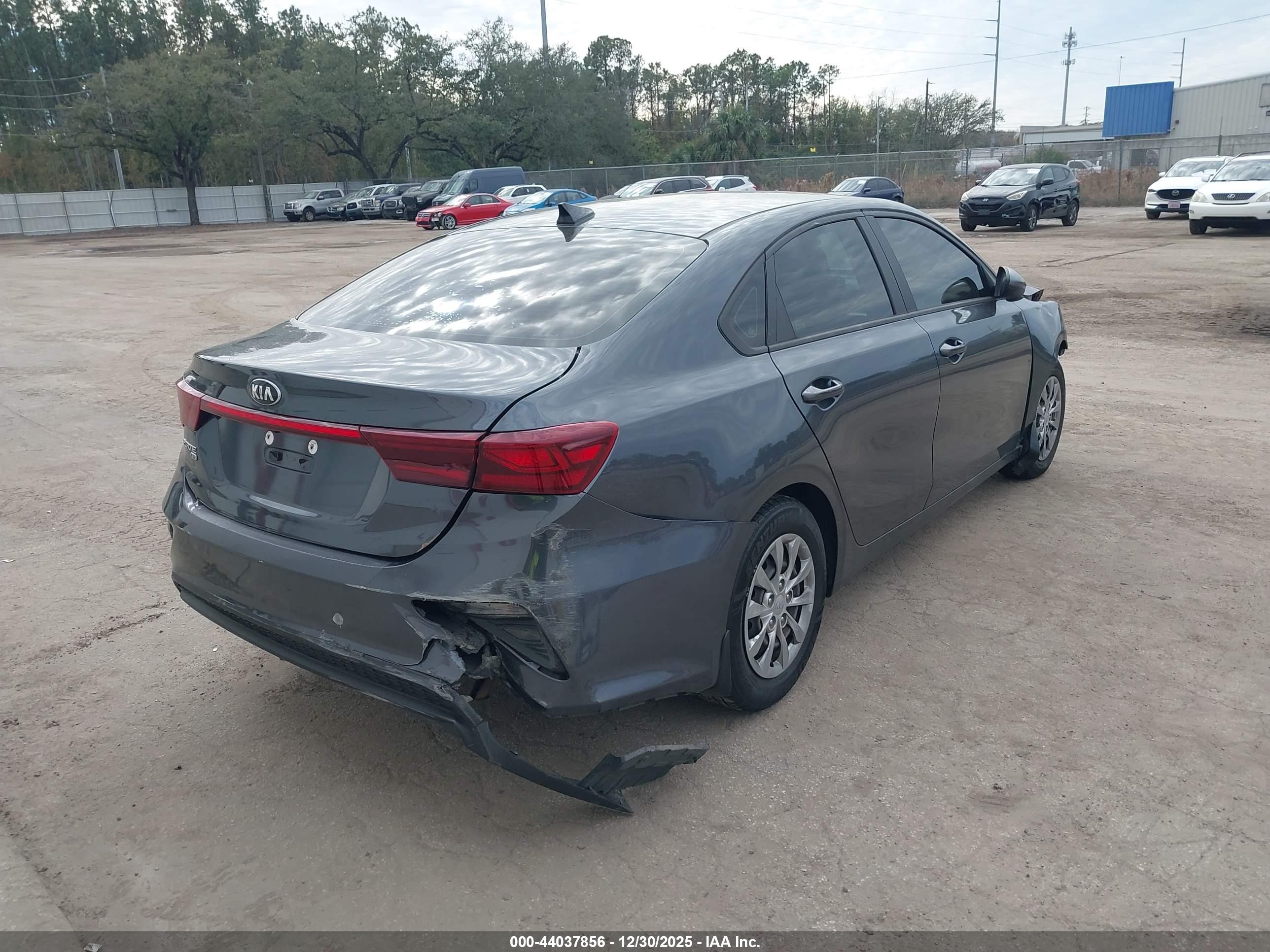 KIA FORTE image 4