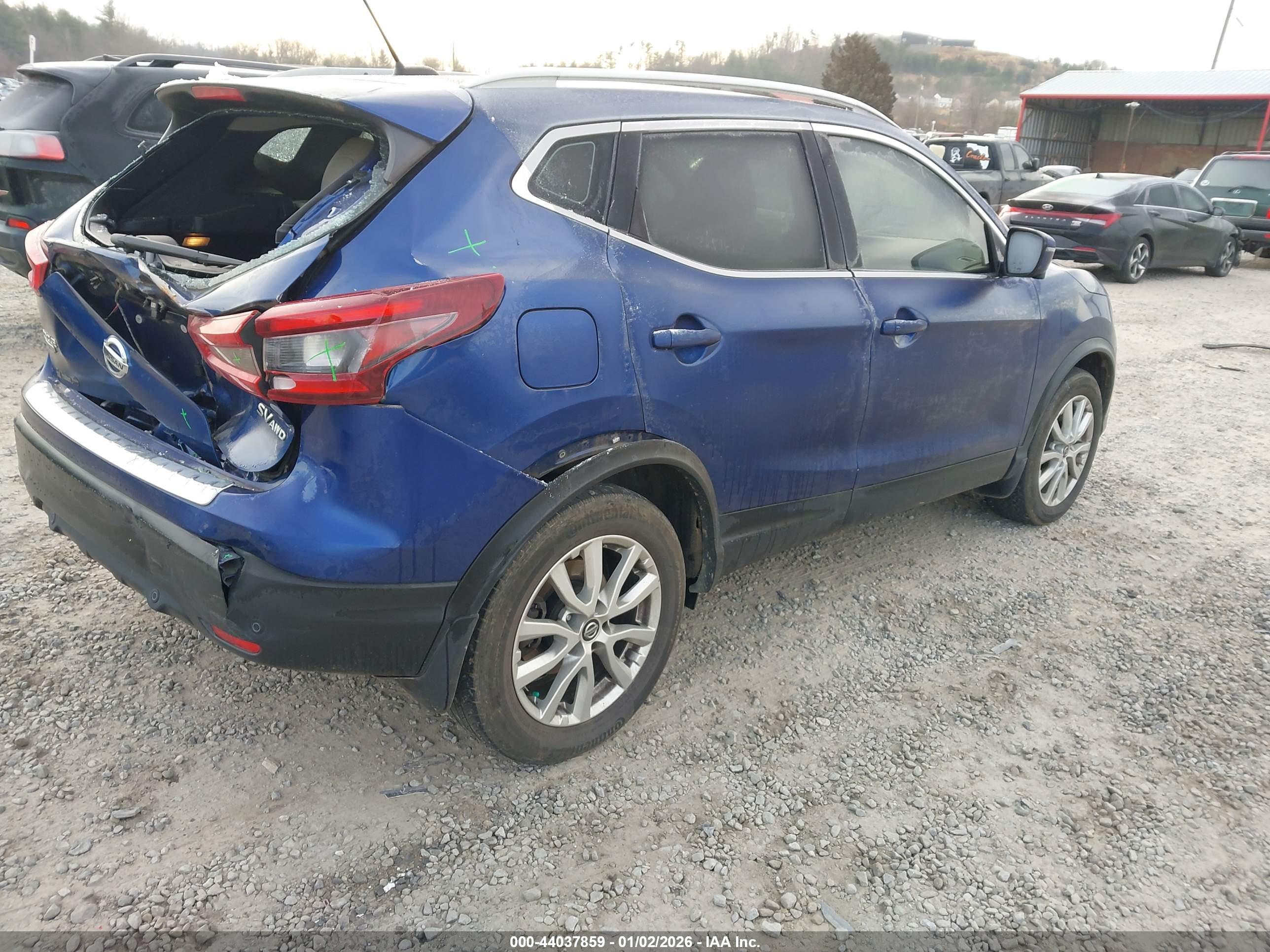 NISSAN ROGUE image 4