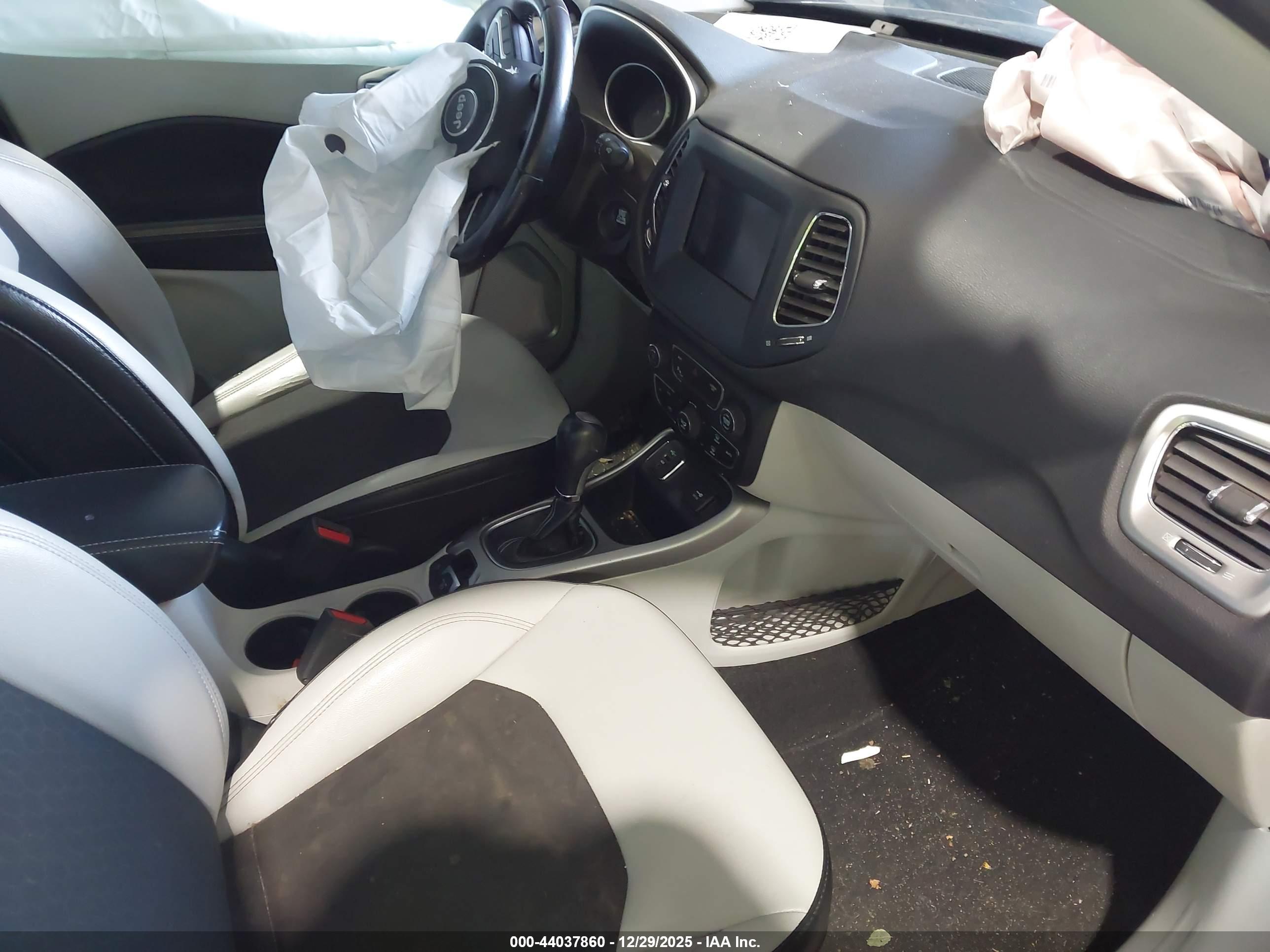 JEEP COMPASS image 5