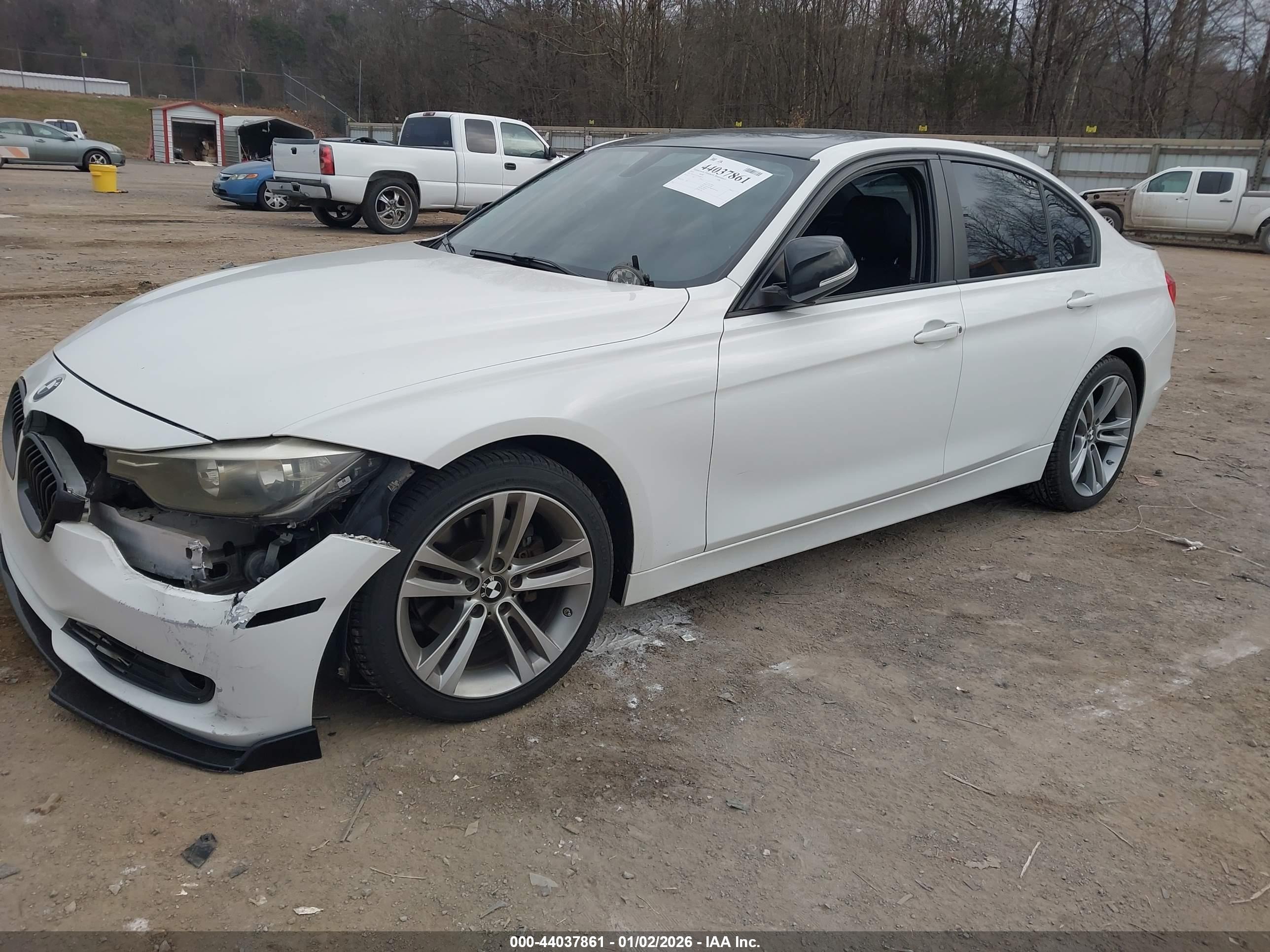 BMW 328I image 2