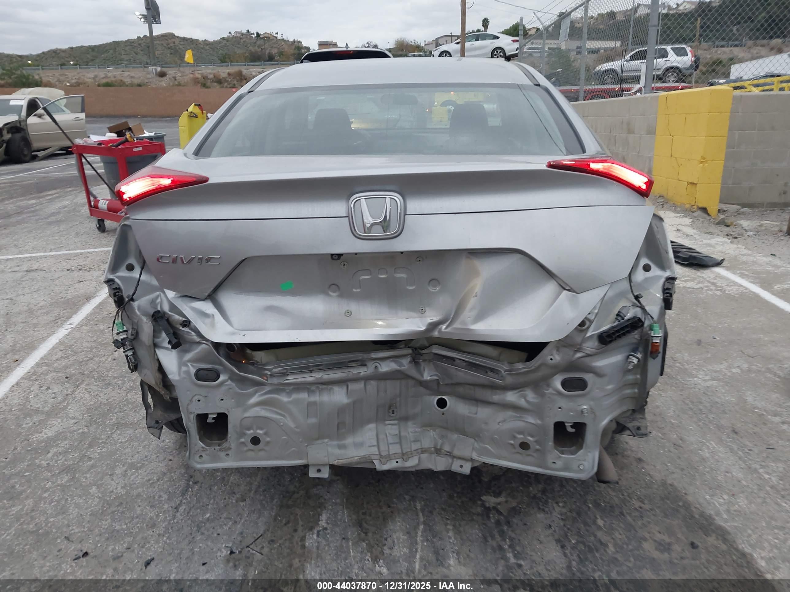 HONDA CIVIC image 6