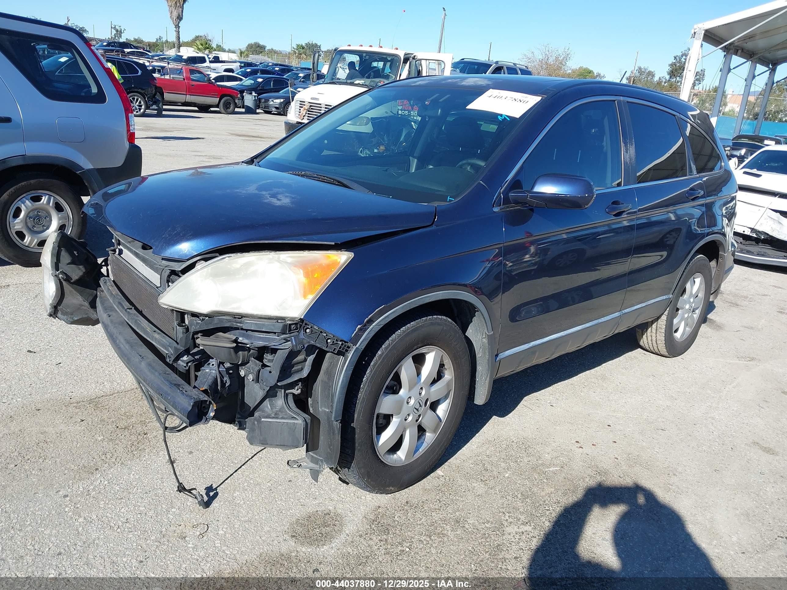 HONDA CR-V image 2