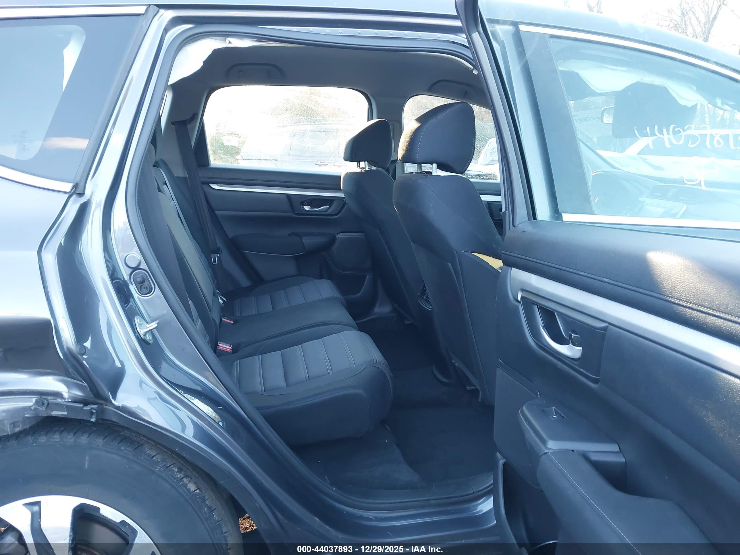 HONDA CR-V image 8