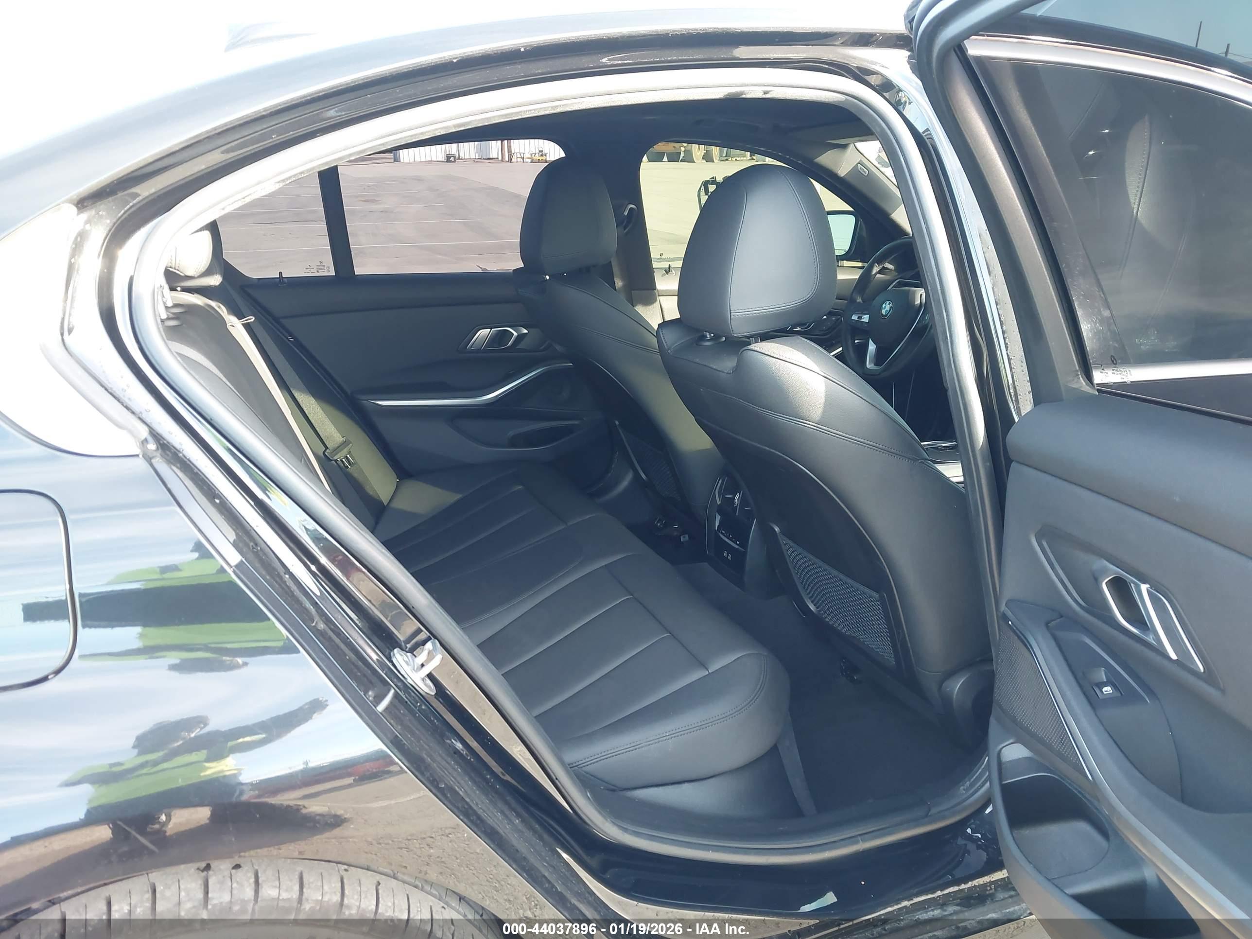 BMW 330I image 8