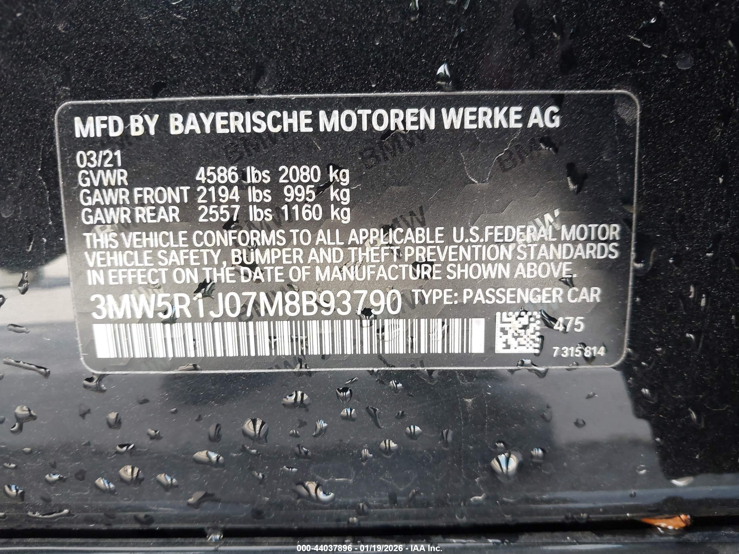 BMW 330I image 9