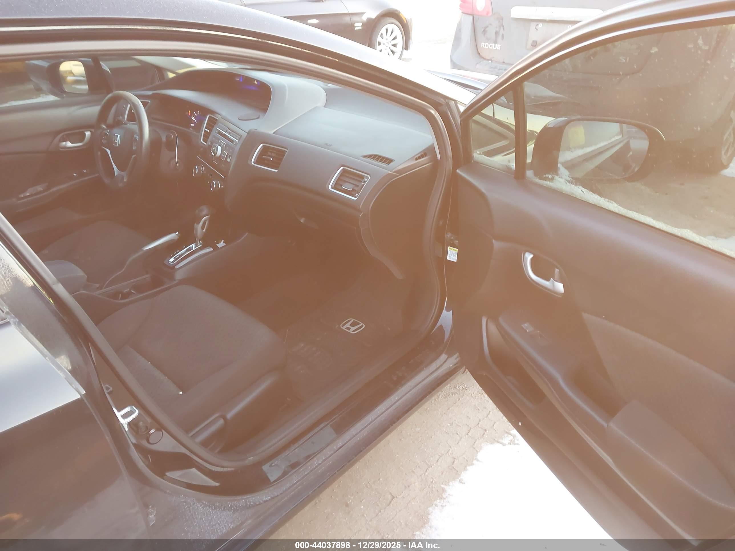HONDA CIVIC image 5