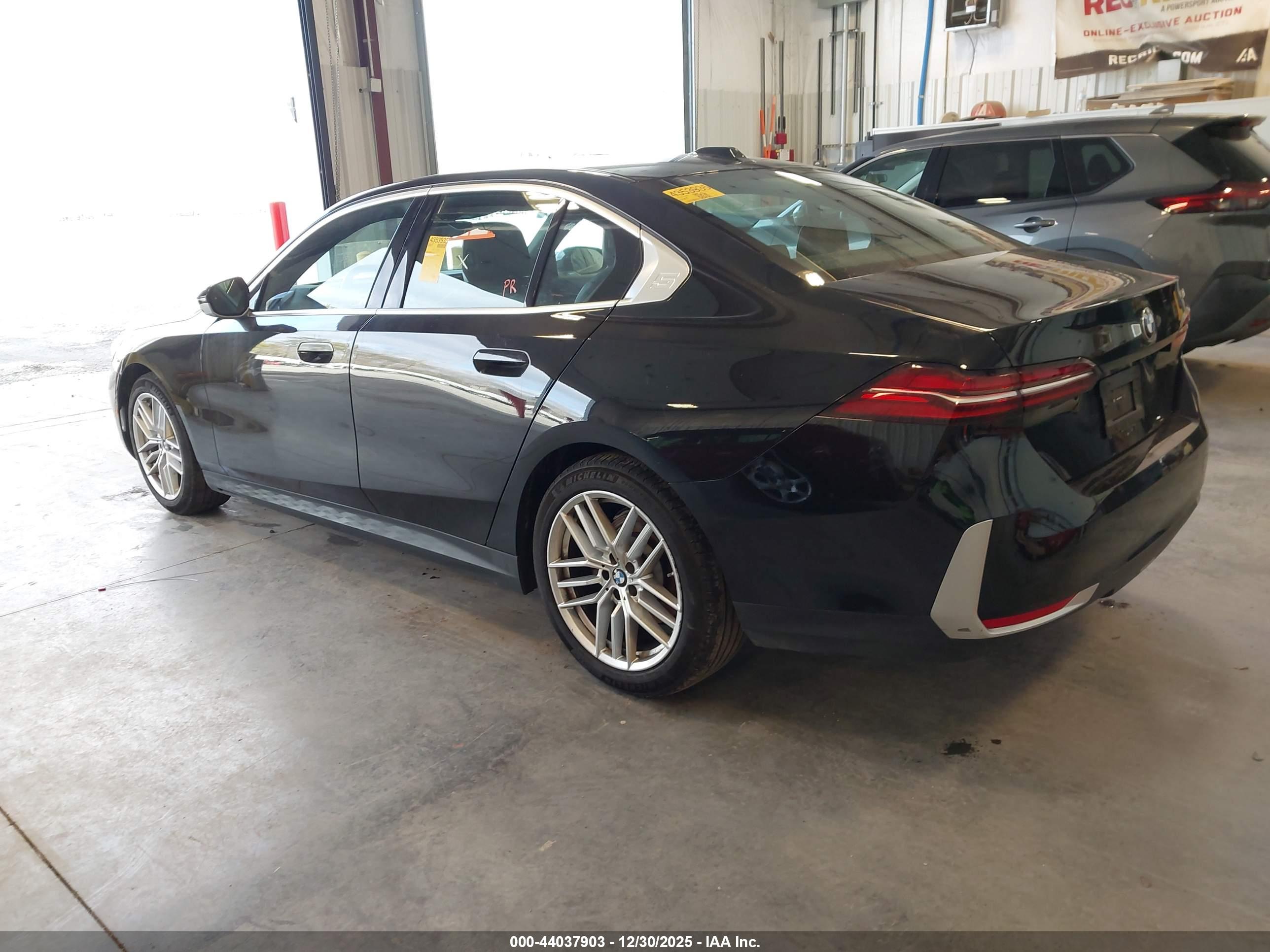 BMW 530I image 3