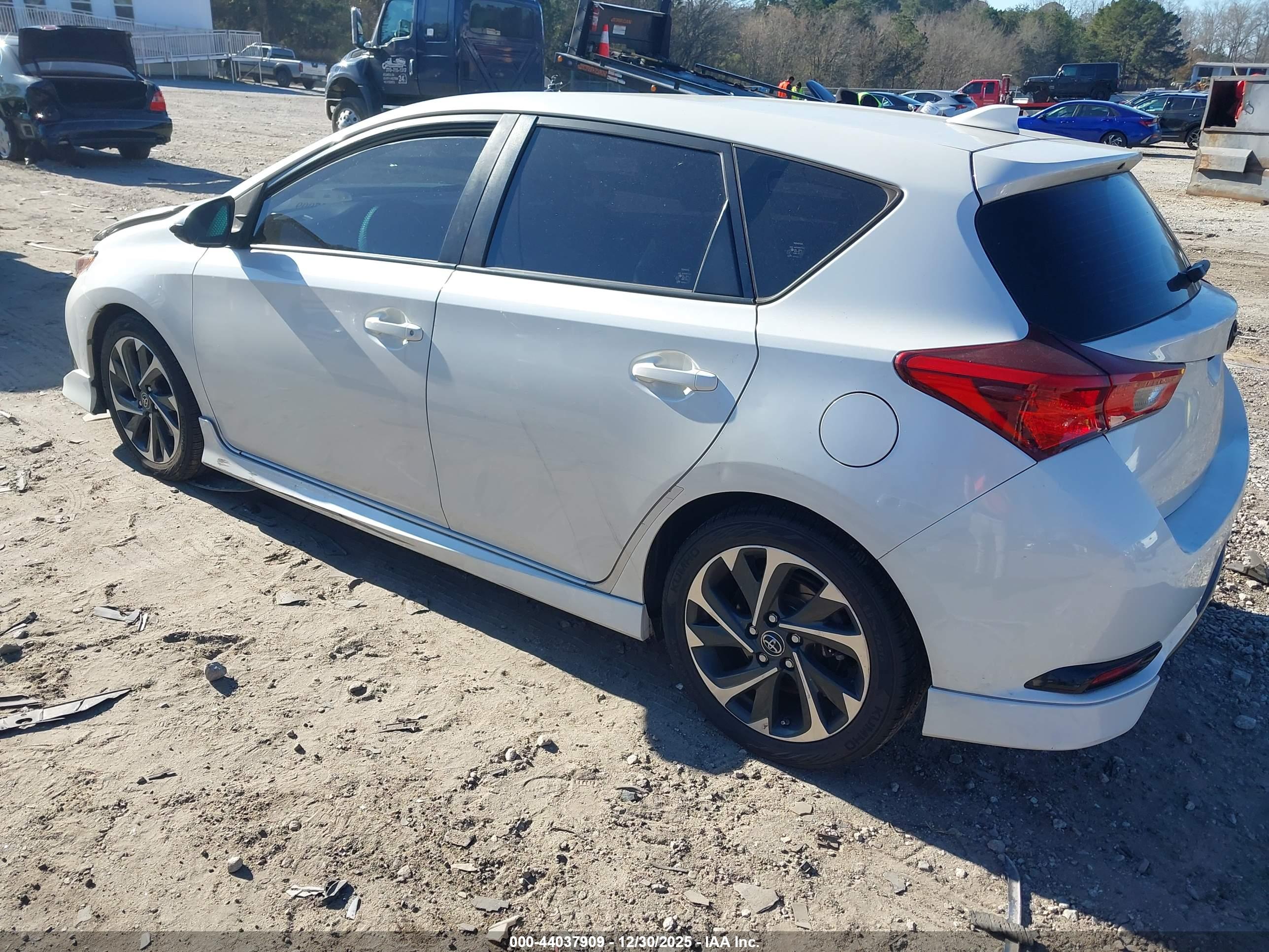 TOYOTA COROLLA image 3
