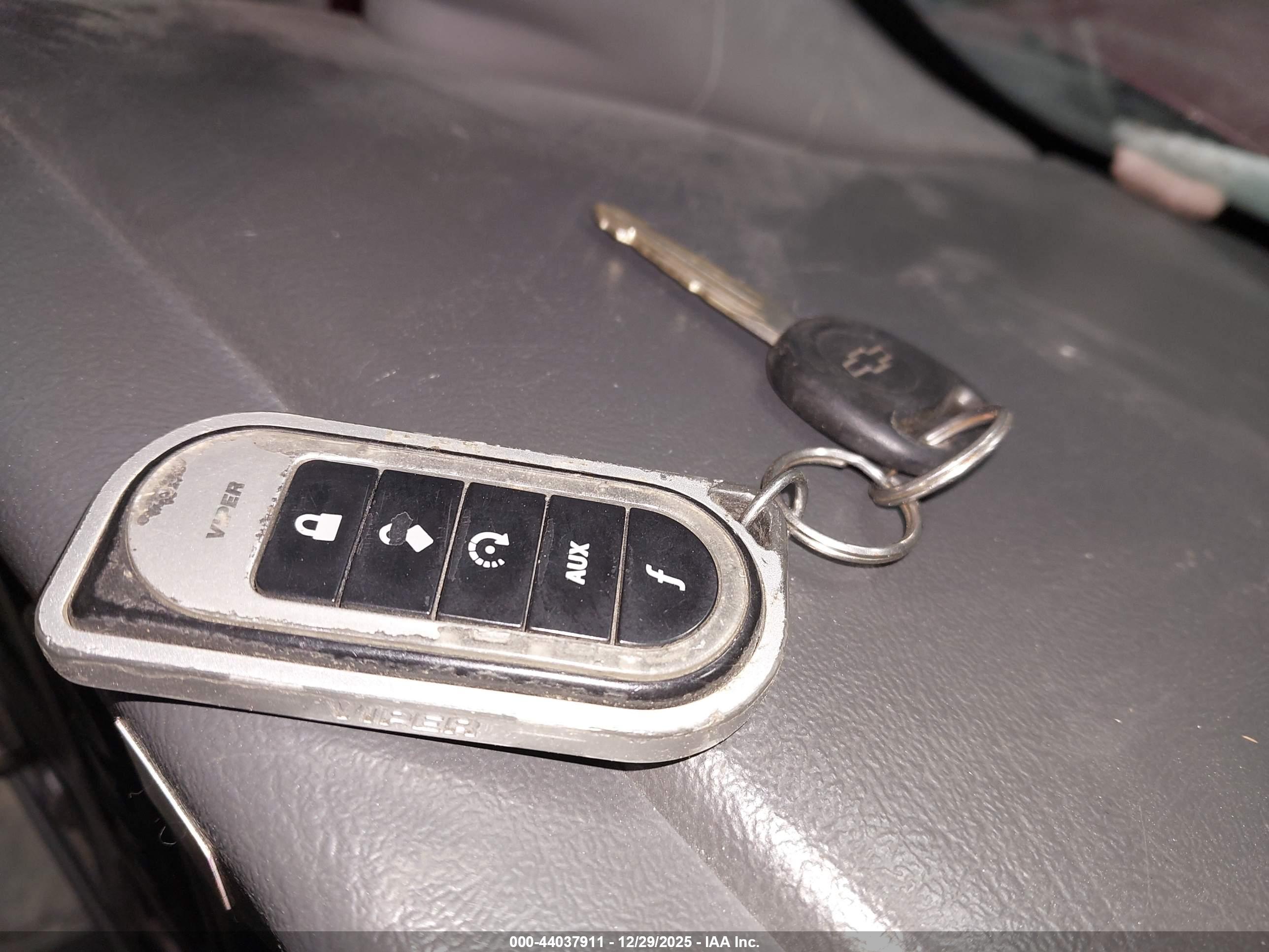 CHEVROLET AVALANCHE image 11