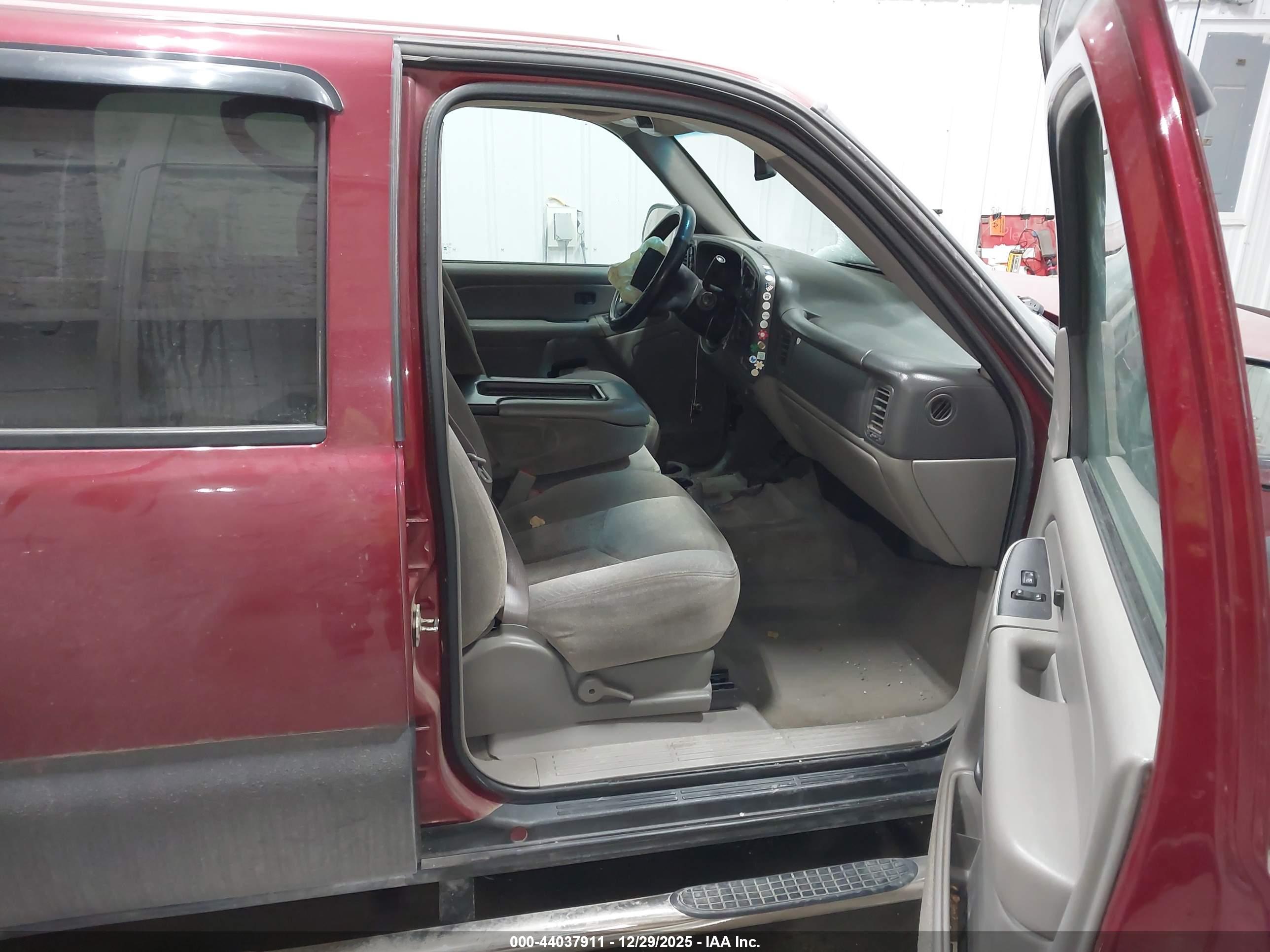 CHEVROLET AVALANCHE image 5