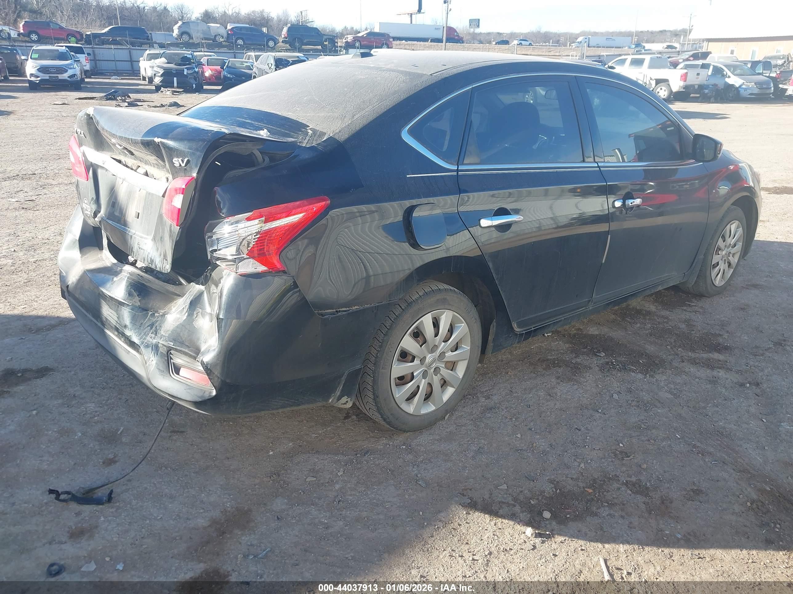NISSAN SENTRA image 4