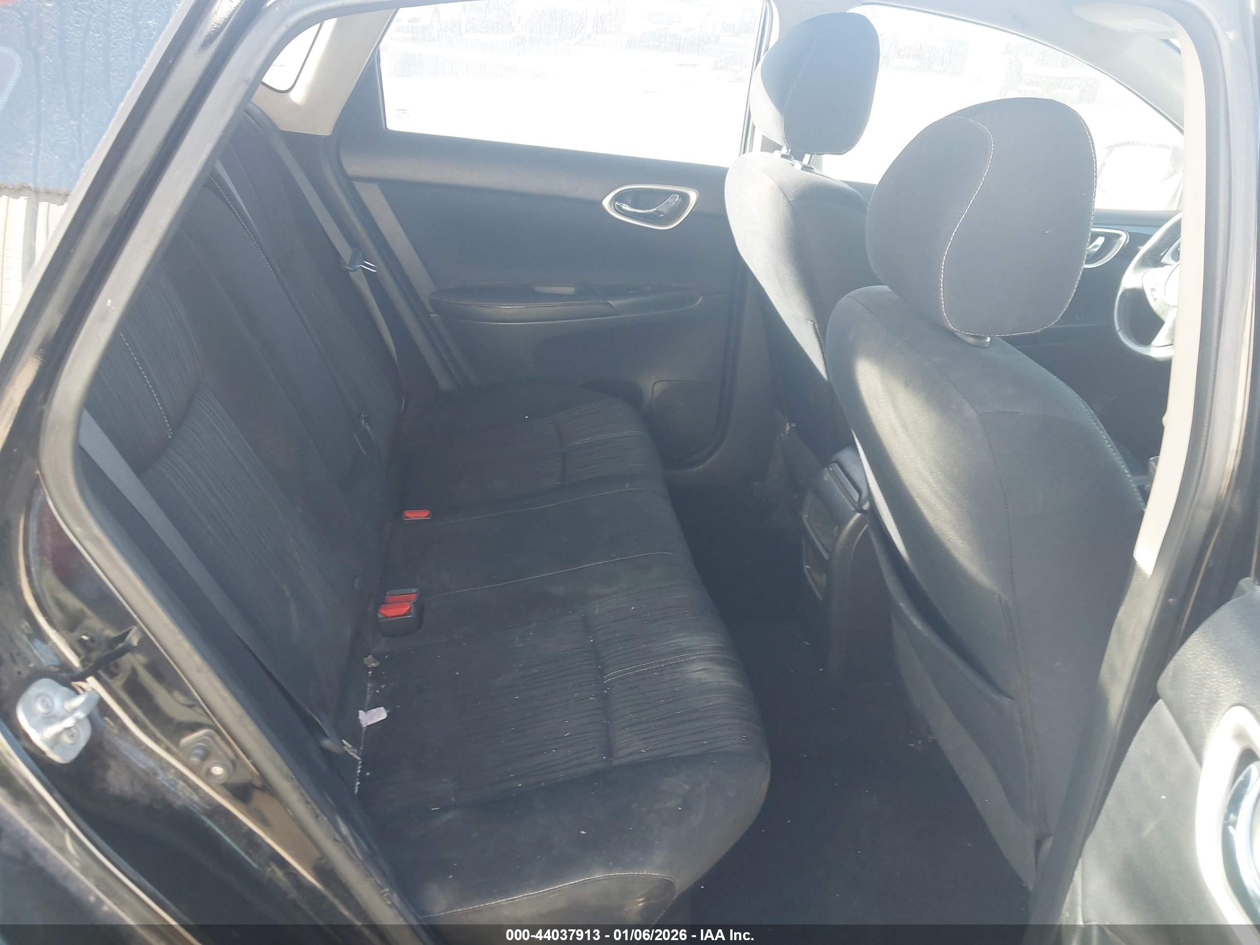 NISSAN SENTRA image 8