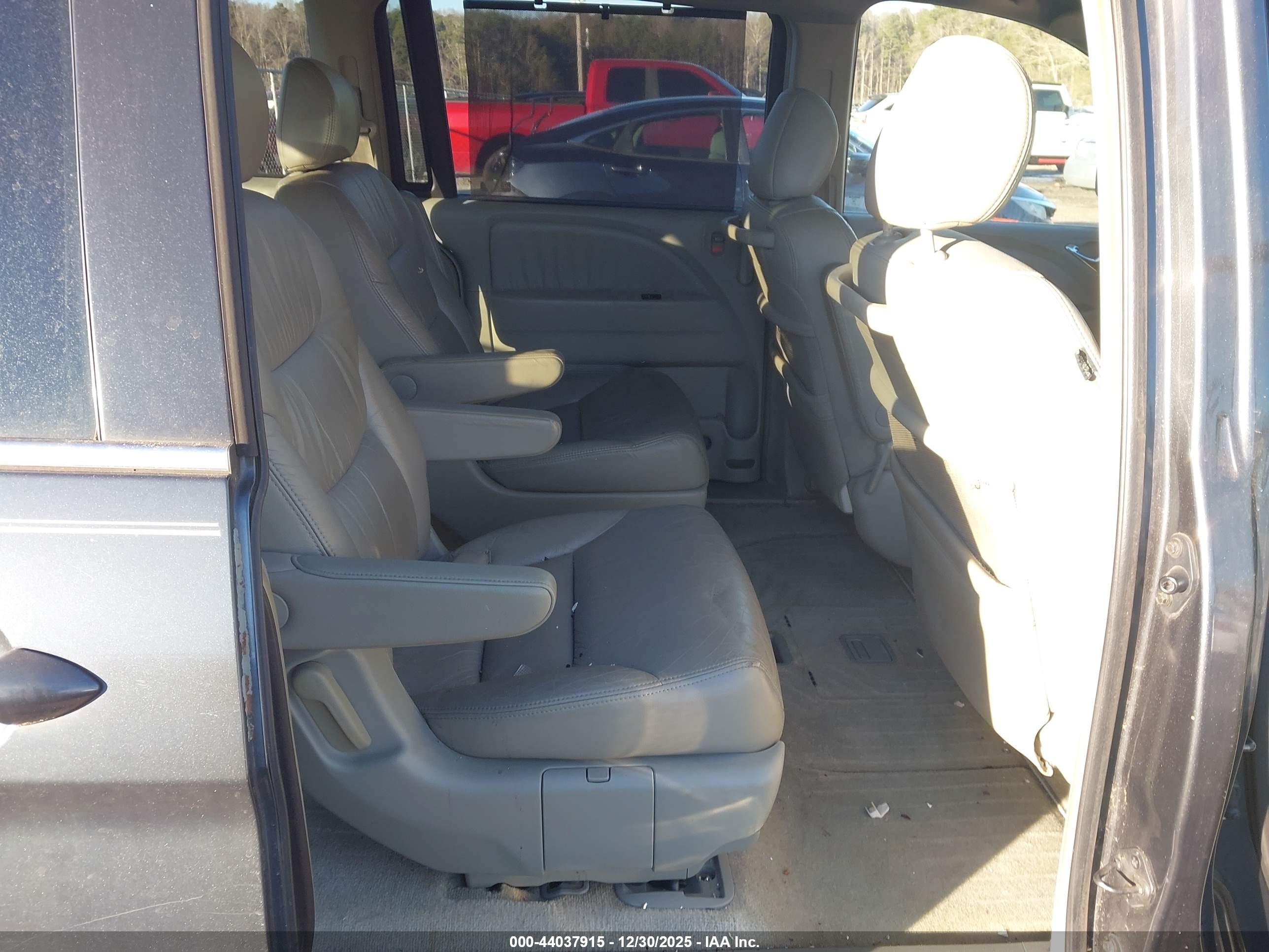 HONDA ODYSSEY image 8