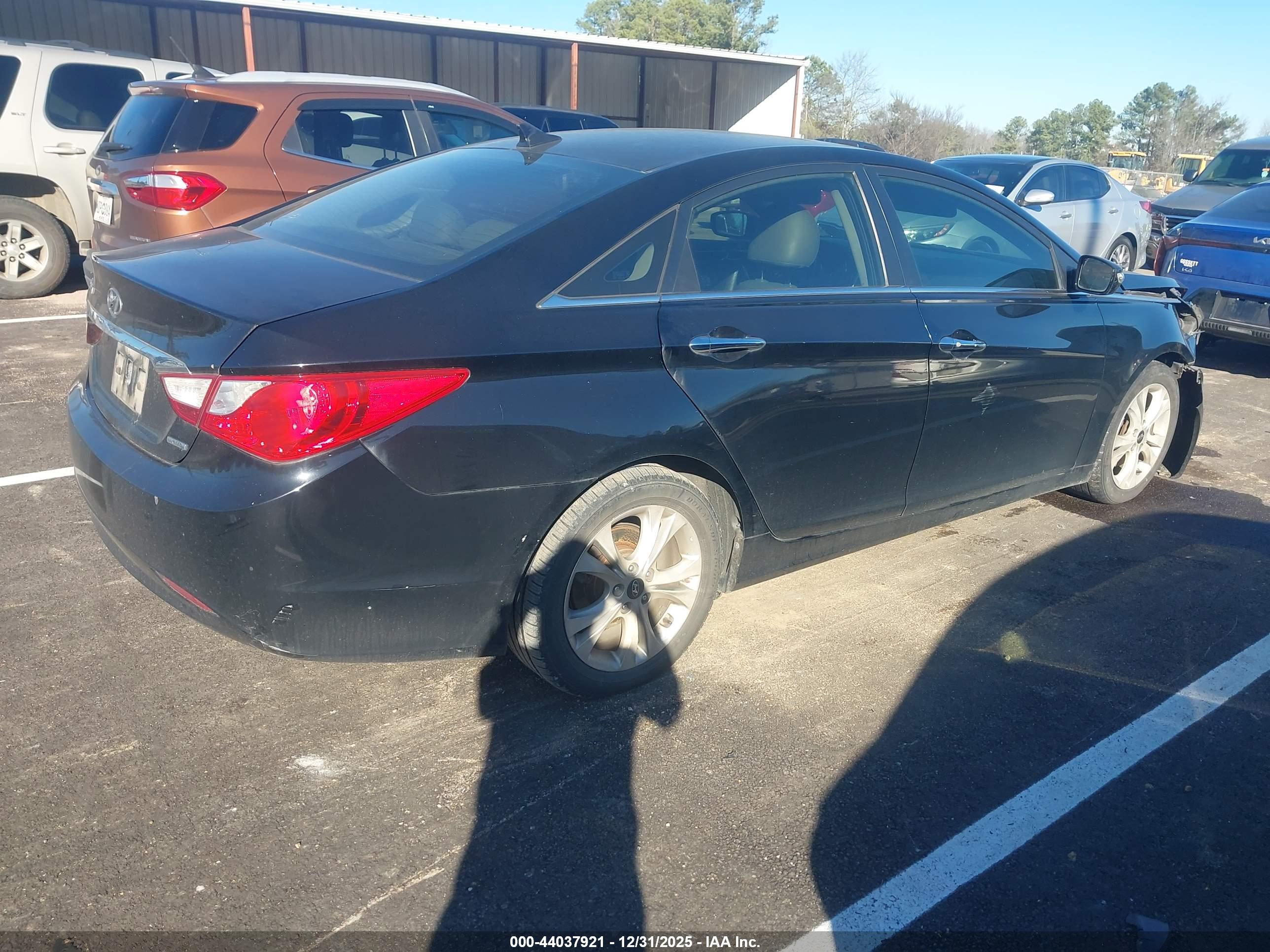 HYUNDAI SONATA image 4