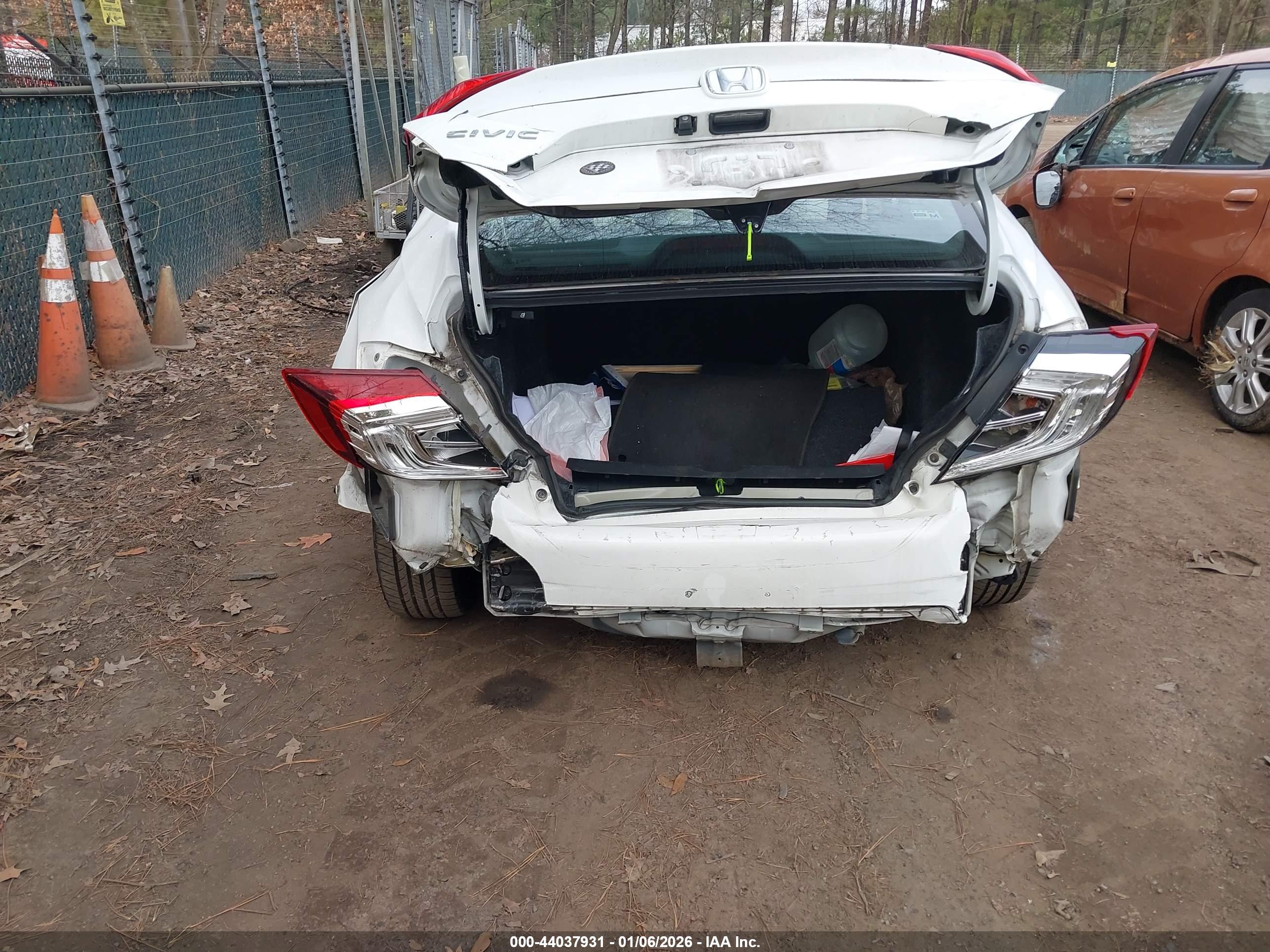 HONDA CIVIC image 6