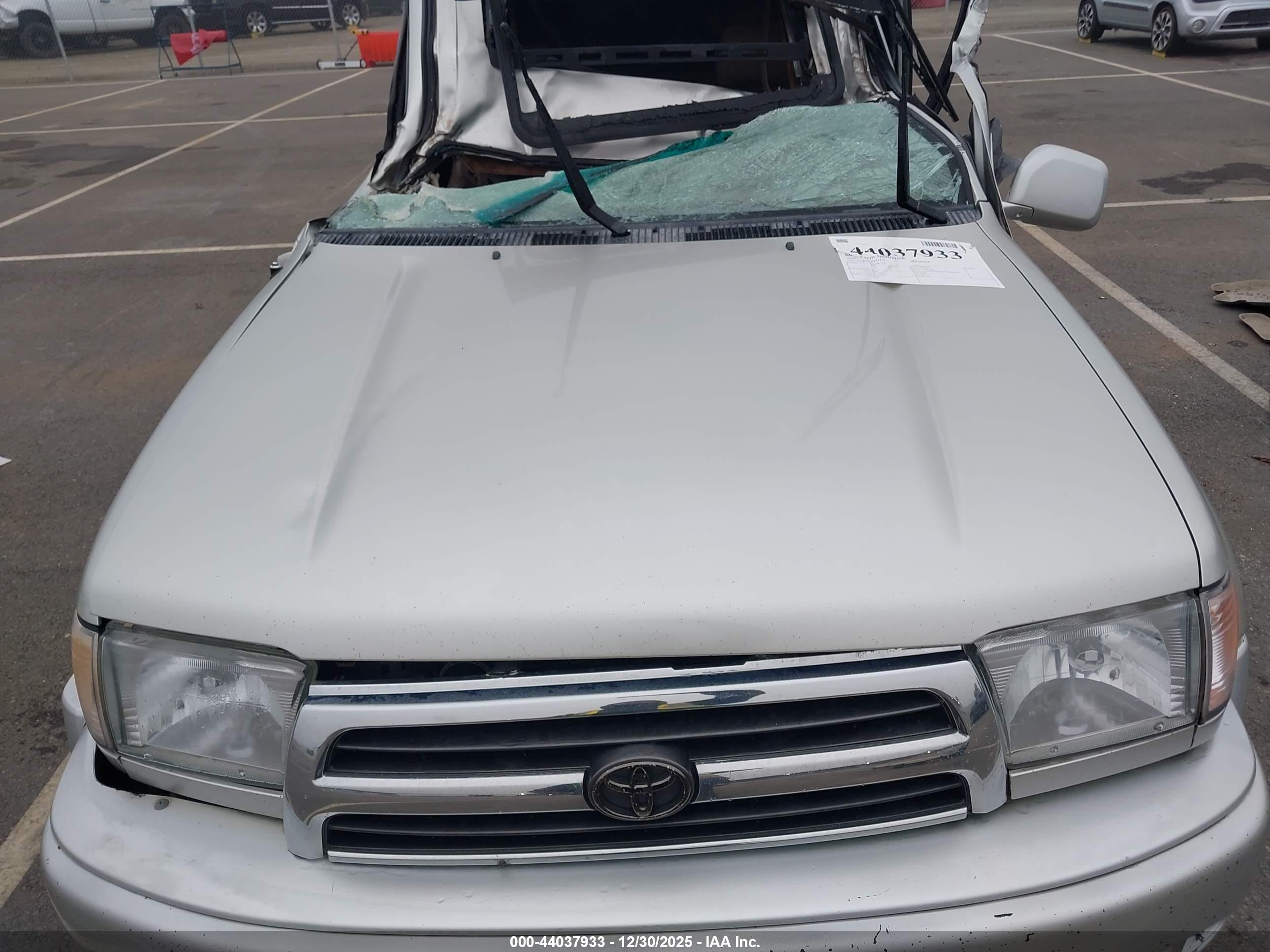 TOYOTA 4RUNNER image 10