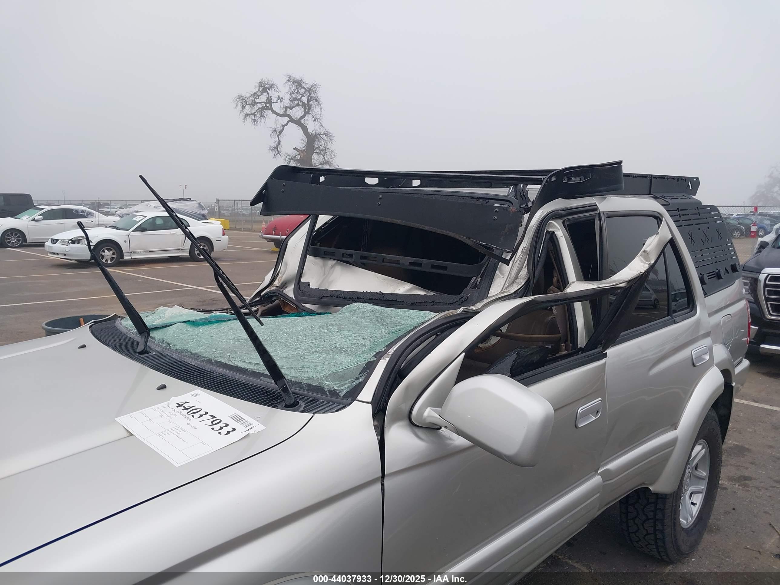 TOYOTA 4RUNNER image 6