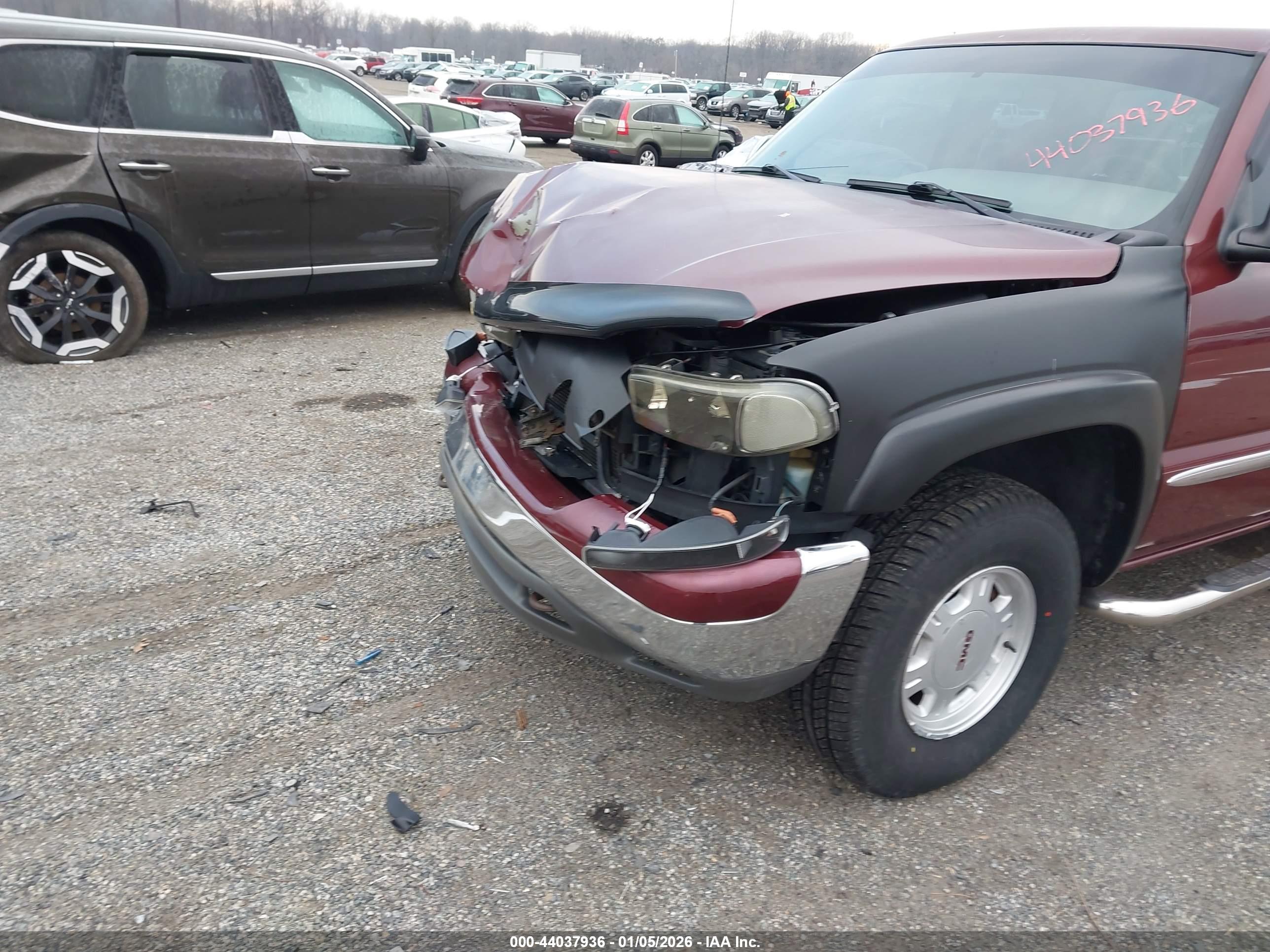 GMC SIERRA image 6