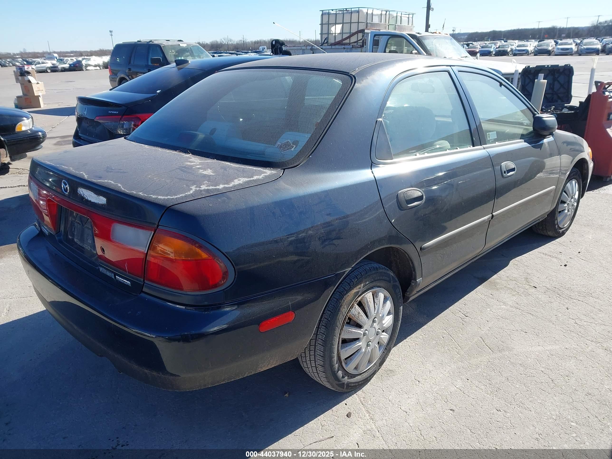 MAZDA PROTEGE image 4