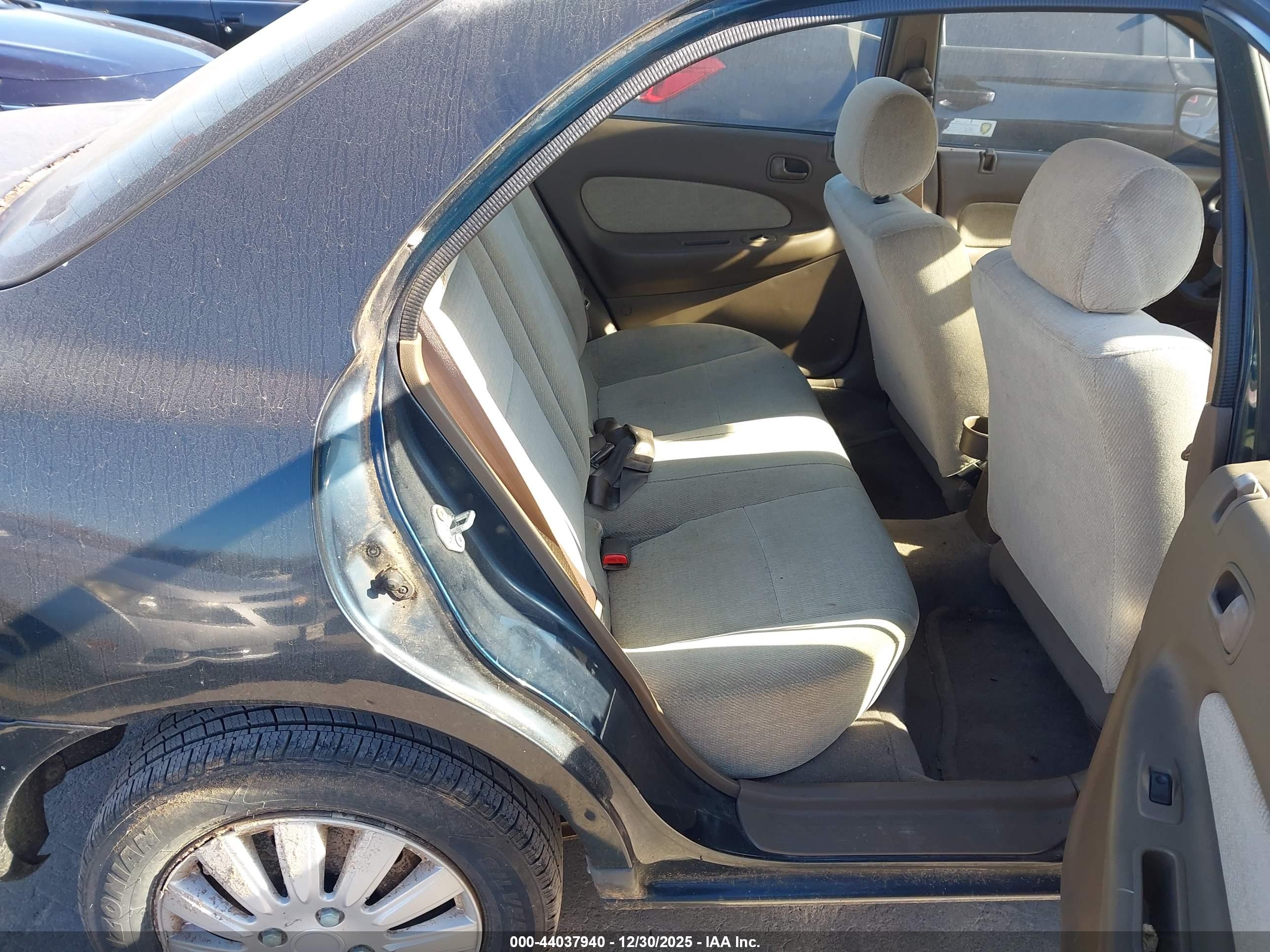 MAZDA PROTEGE image 8