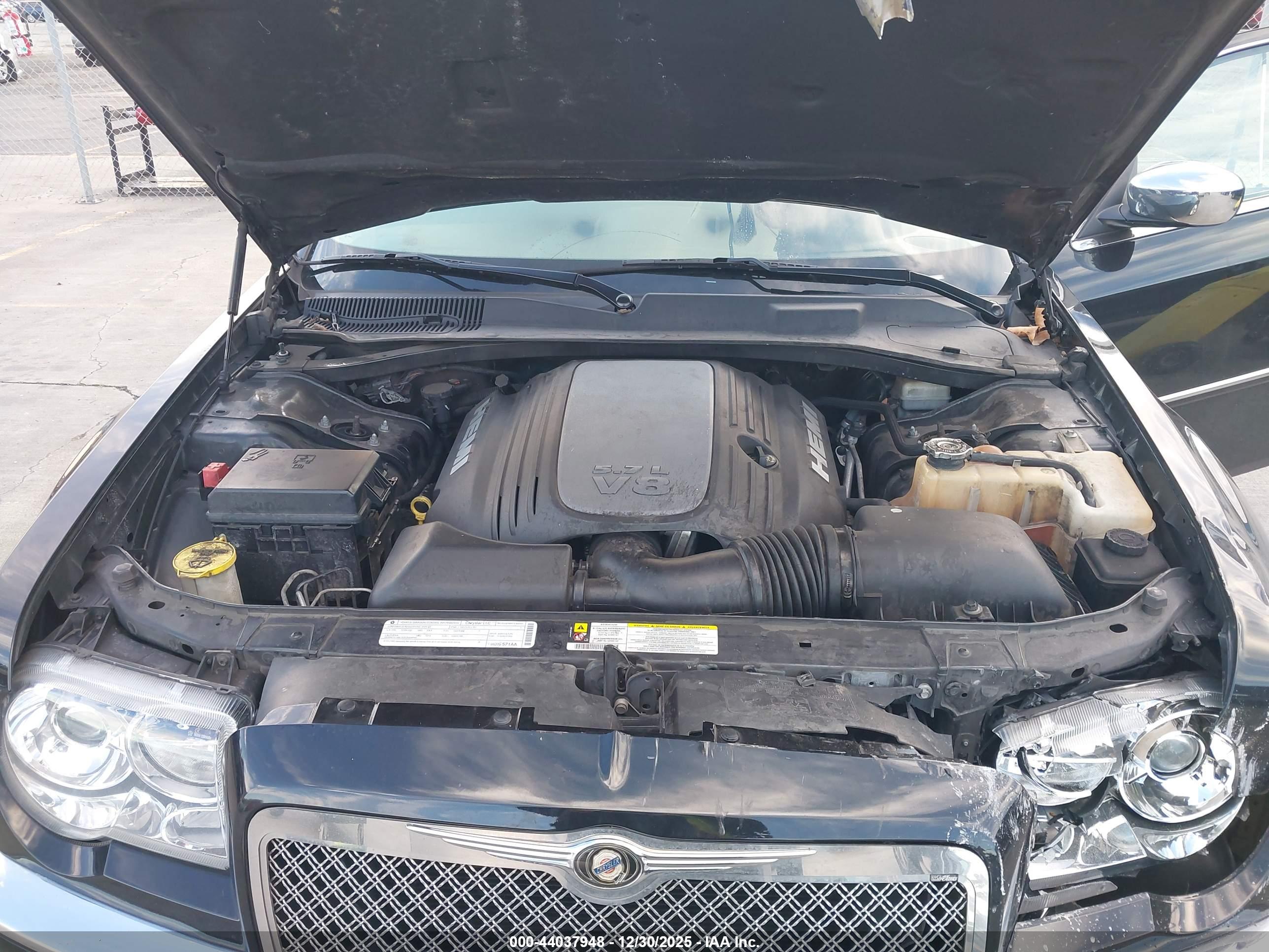 CHRYSLER 300C image 10