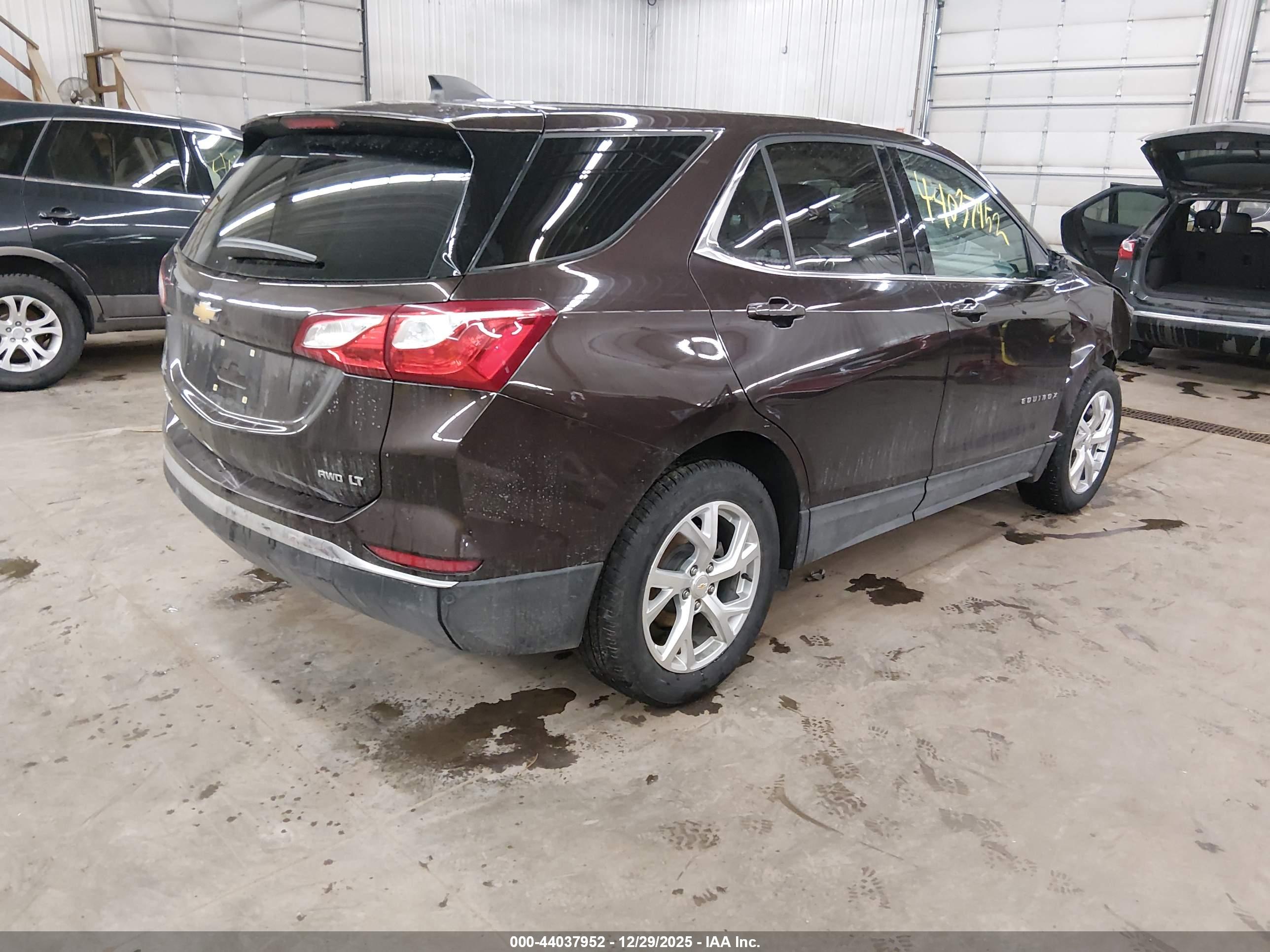 CHEVROLET EQUINOX image 4