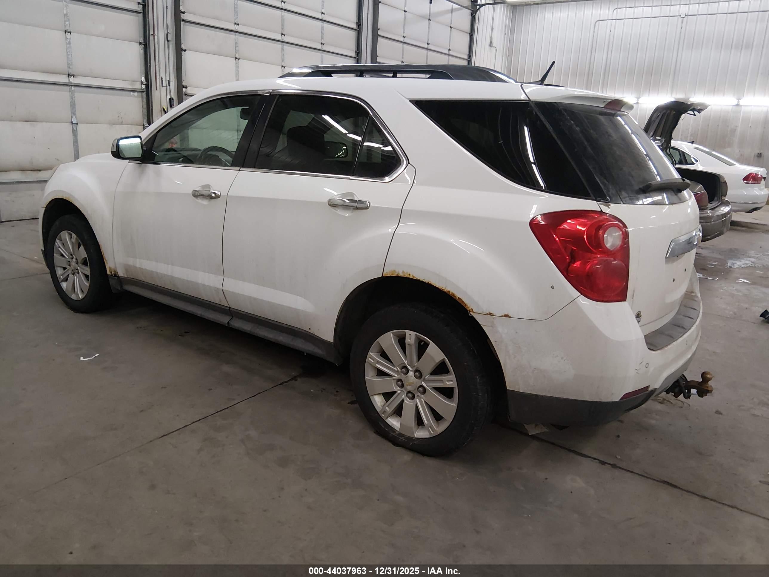 CHEVROLET EQUINOX image 3
