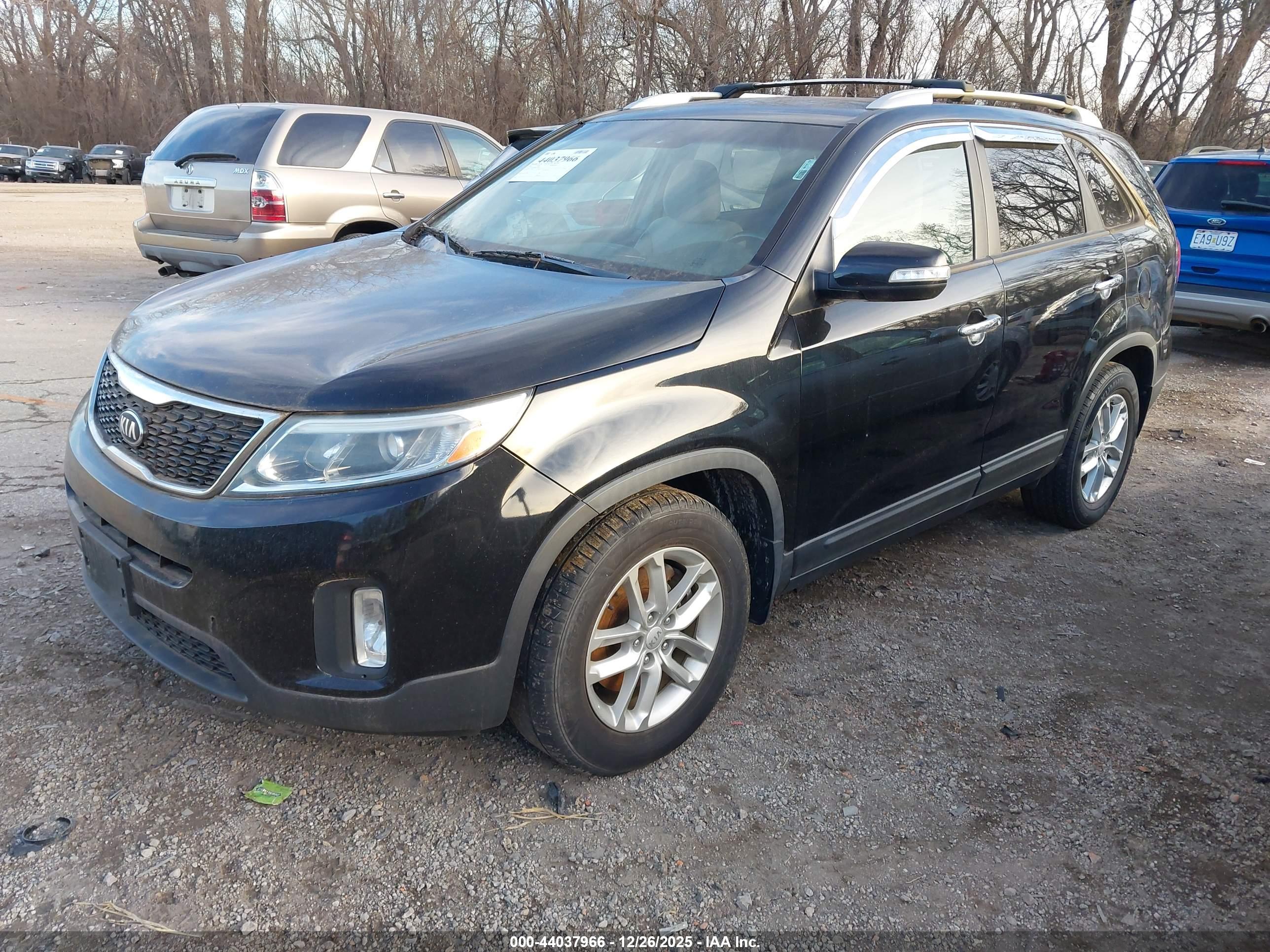 KIA SORENTO image 2