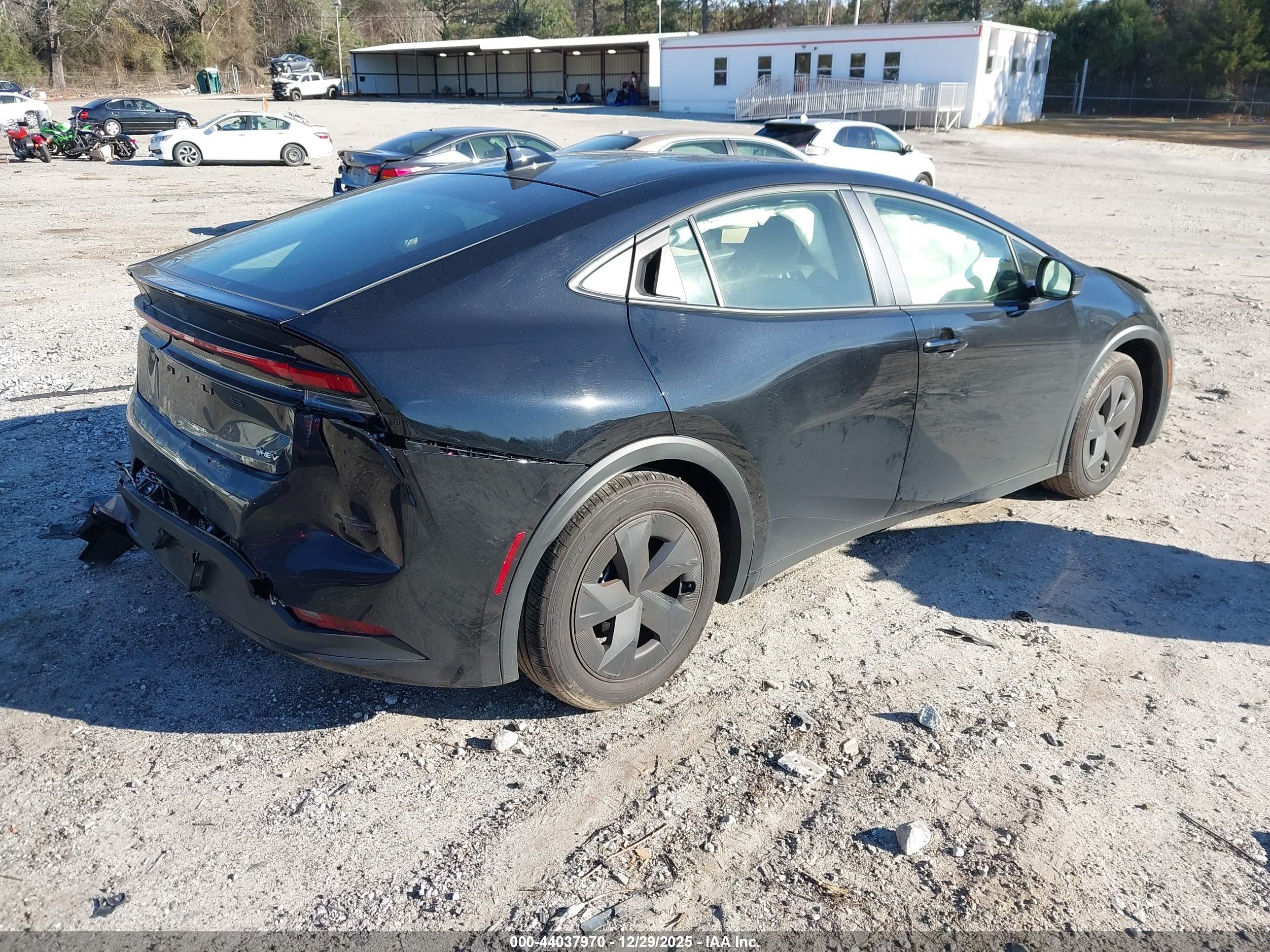 TOYOTA PRIUS image 4