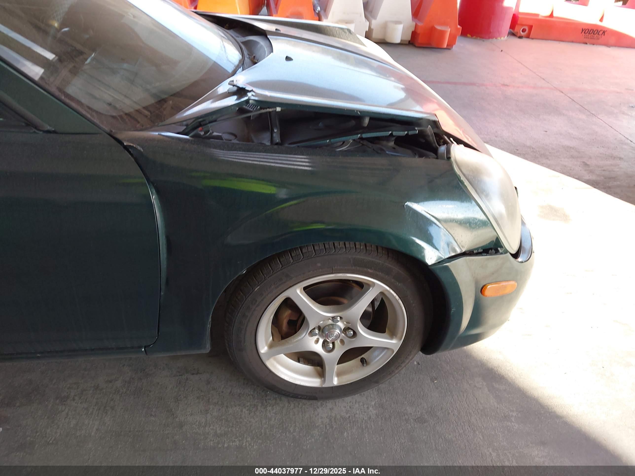 TOYOTA MR2 image 6