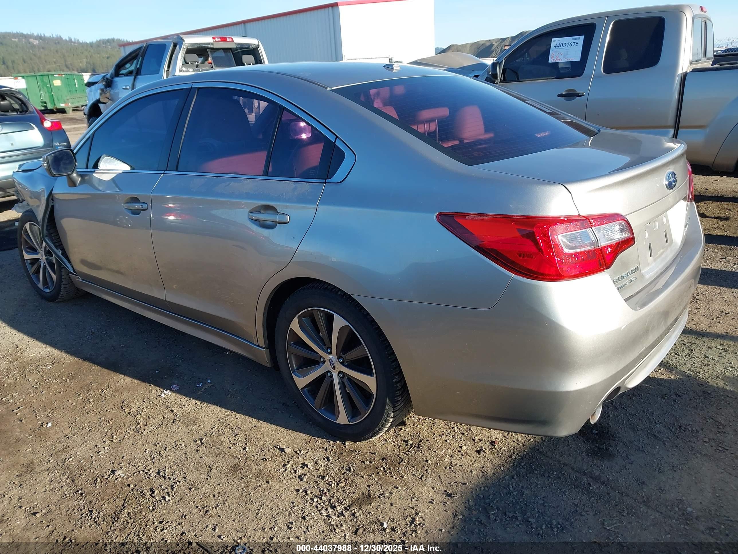 SUBARU LEGACY image 3