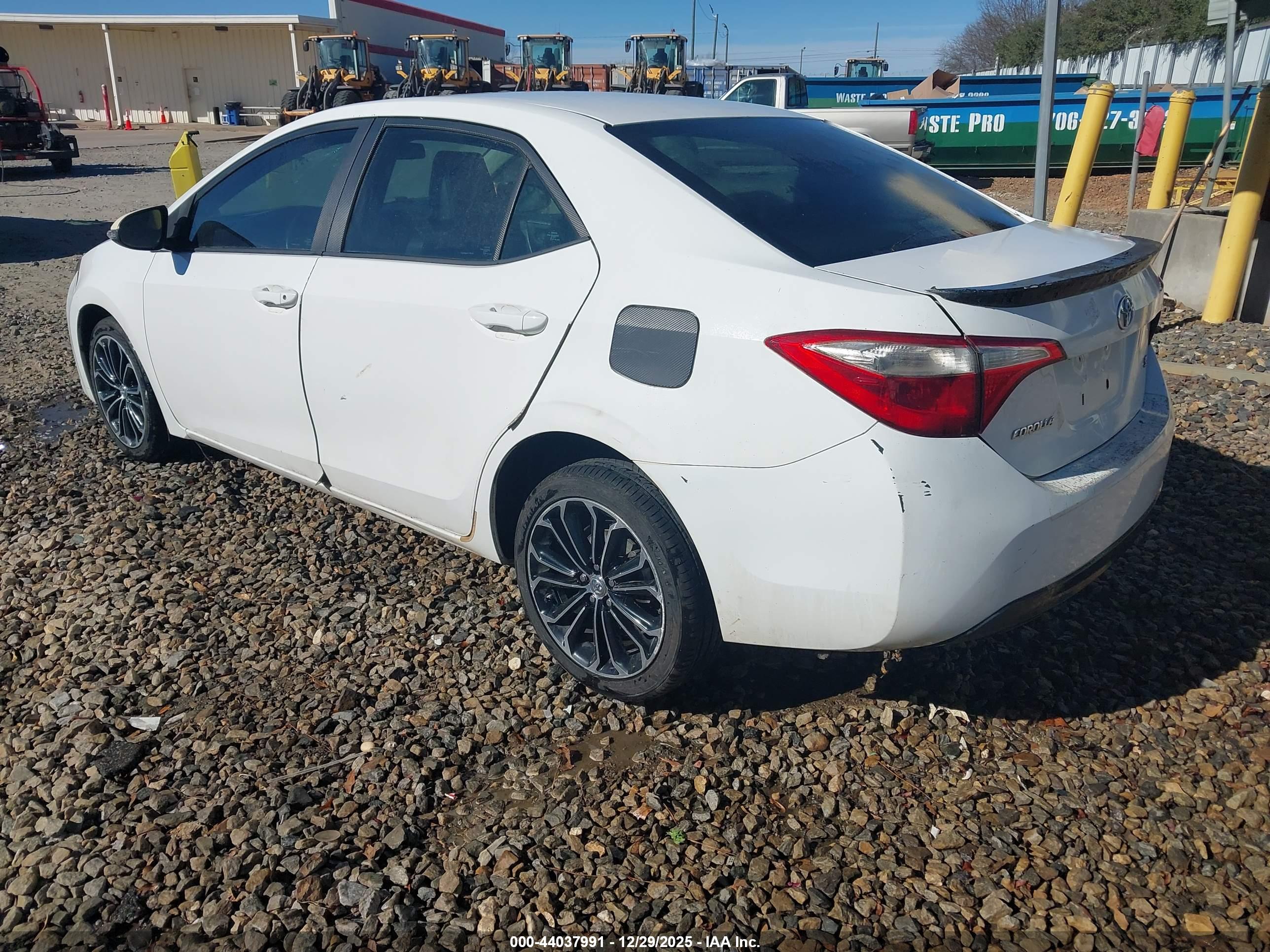 TOYOTA COROLLA image 3