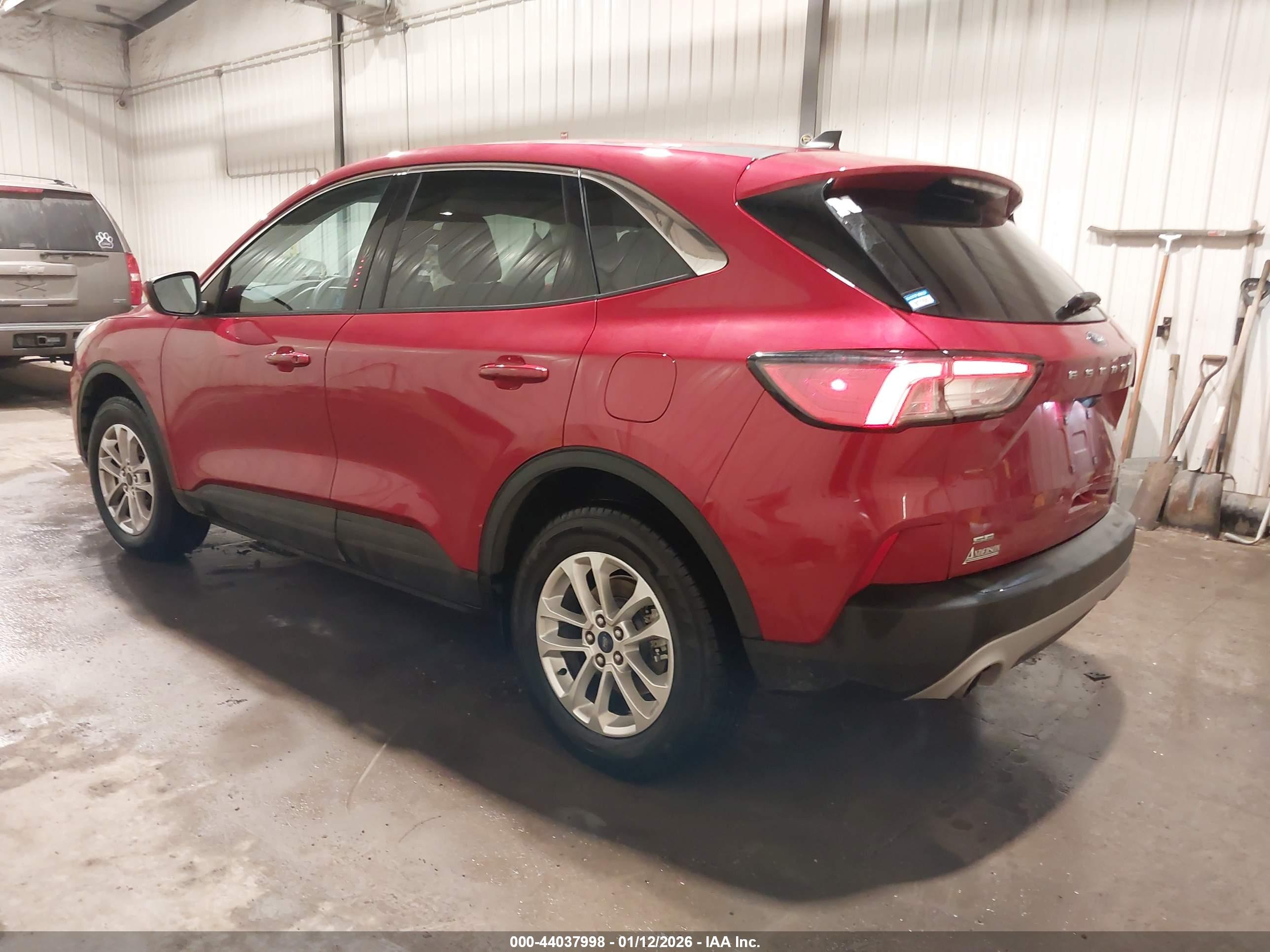 FORD ESCAPE image 3